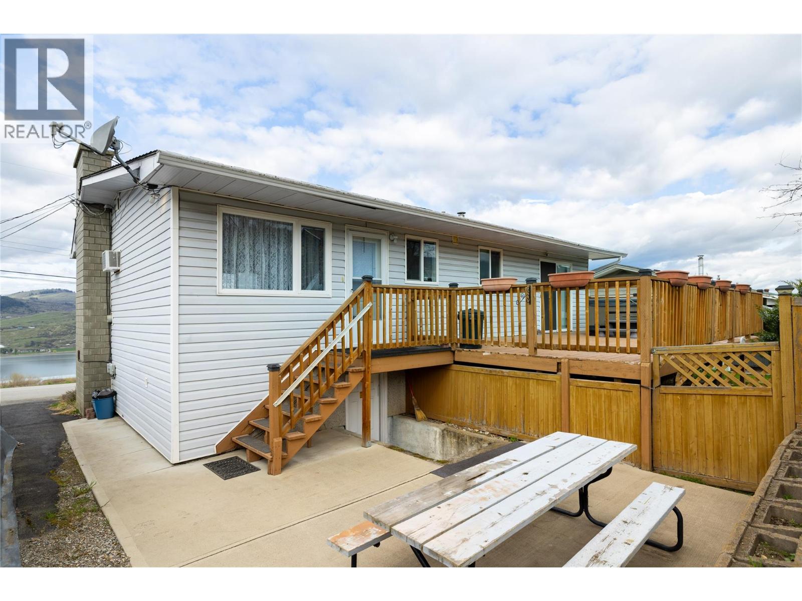 6827 Herry Road, Vernon