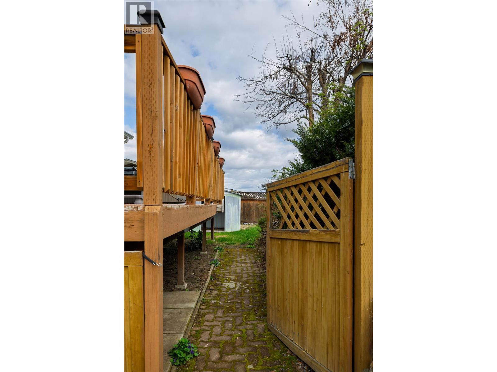 6827 Herry Road, Vernon