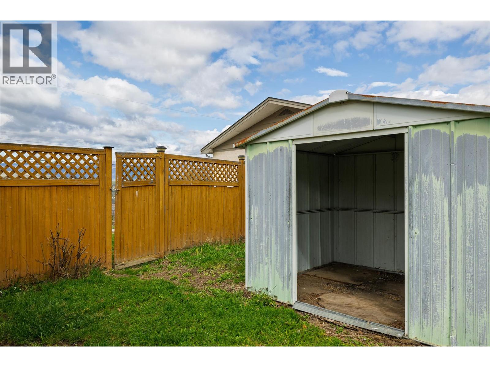 6827 Herry Road, Vernon