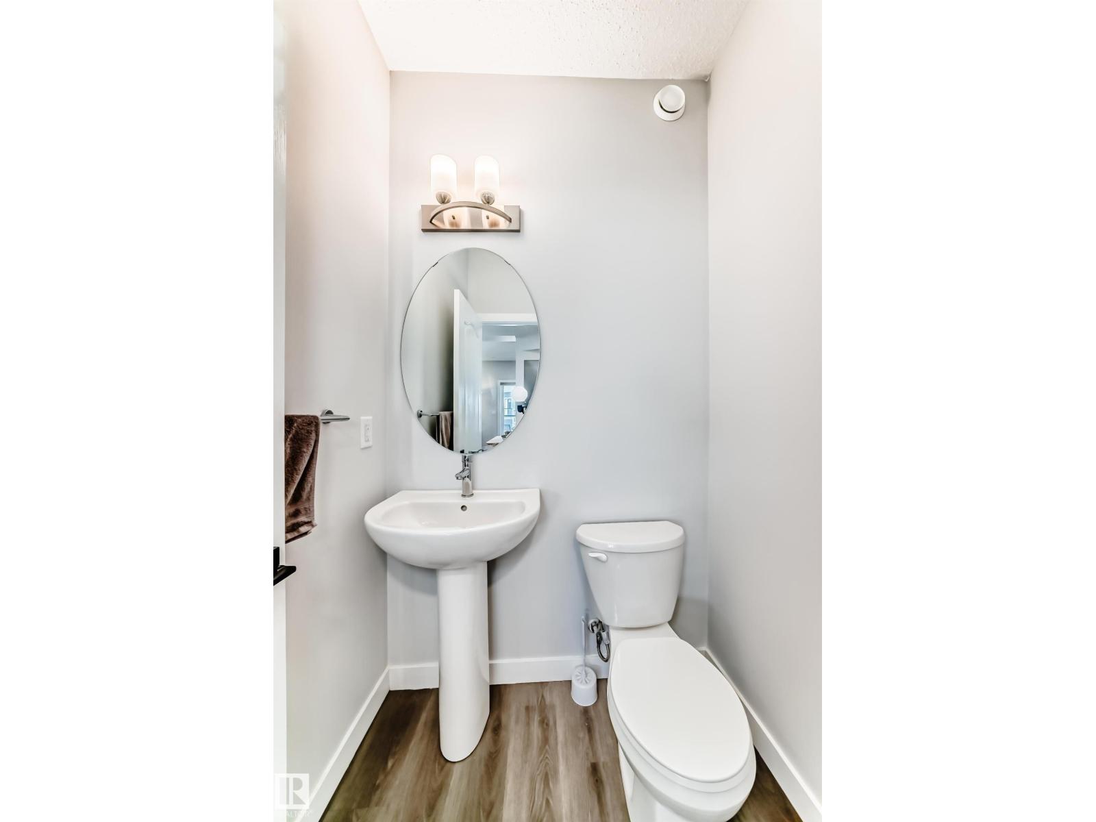 #82 11910 35 AV SW - 22