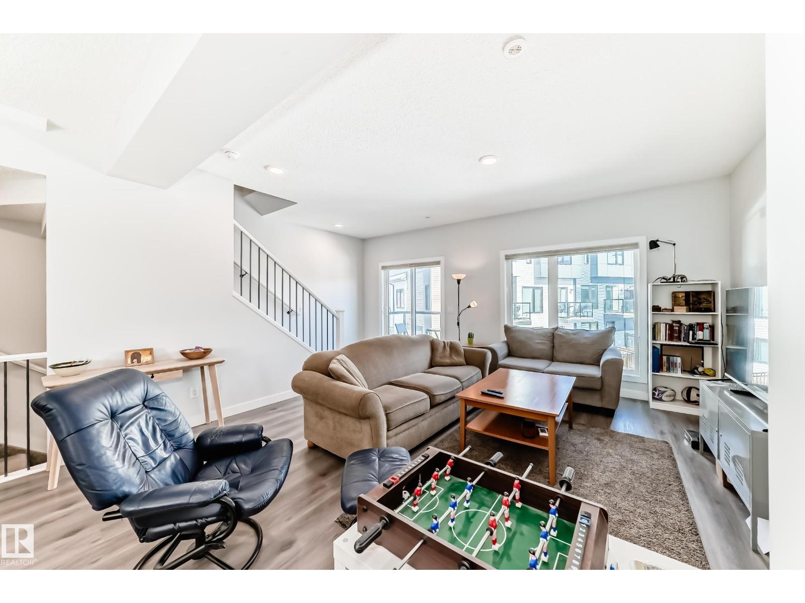 #82 11910 35 AV SW - 3
