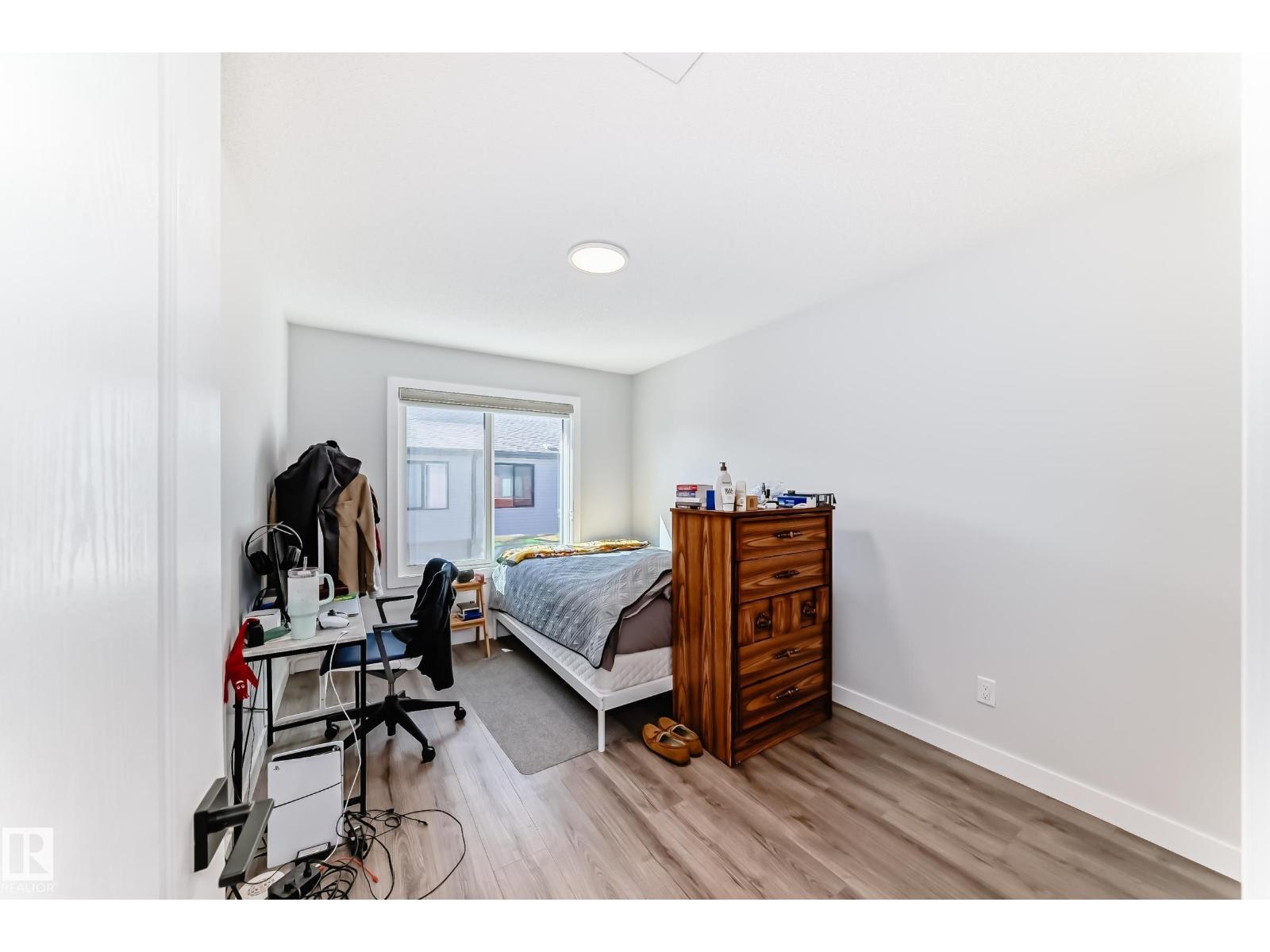 #82 11910 35 AV SW - 34