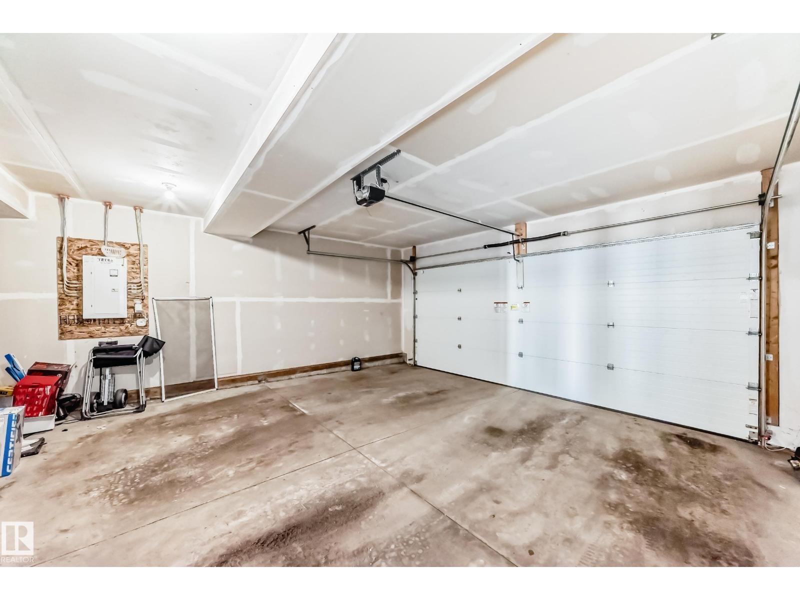 #82 11910 35 AV SW - 40