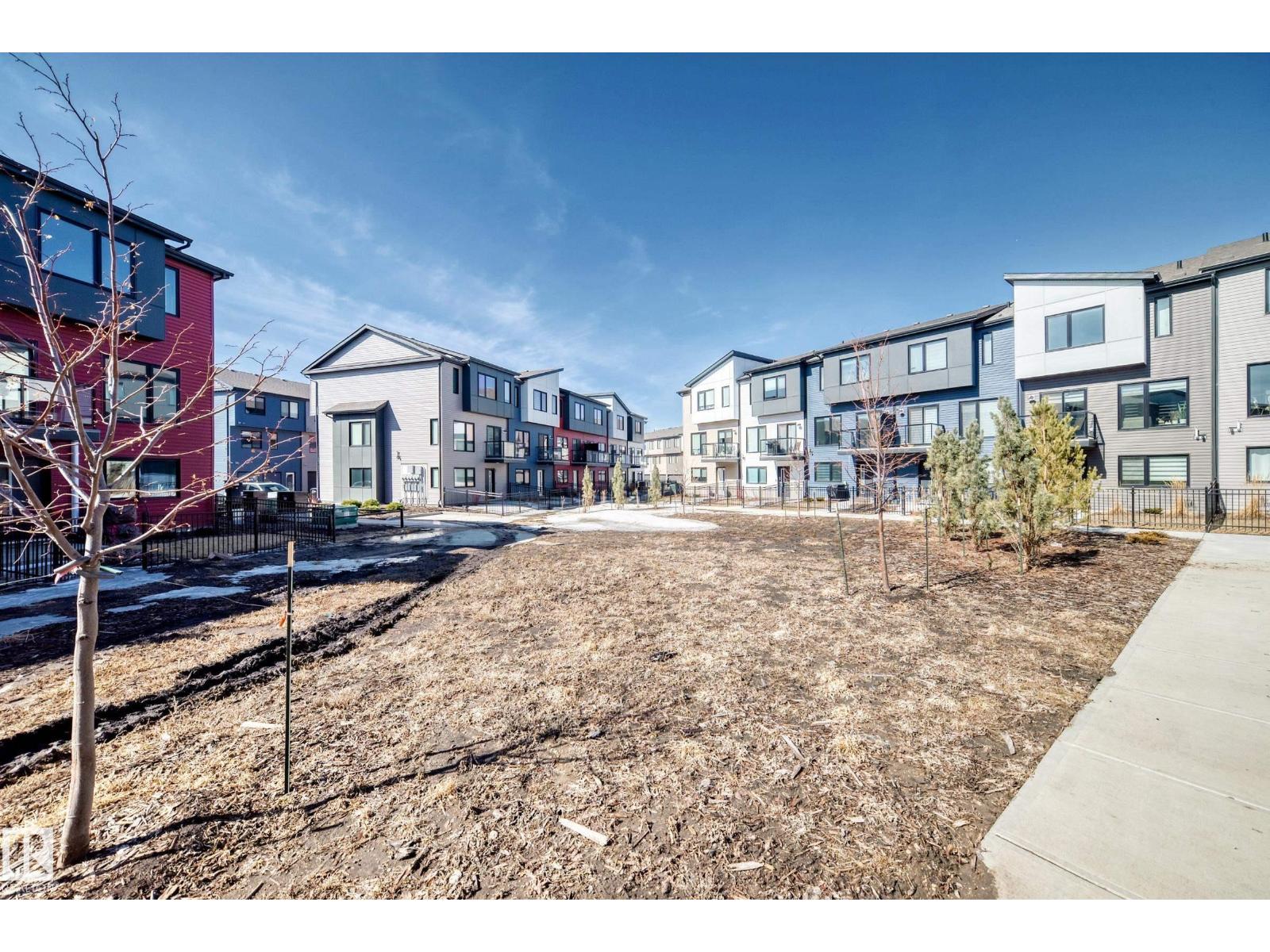 #82 11910 35 AV SW - 44