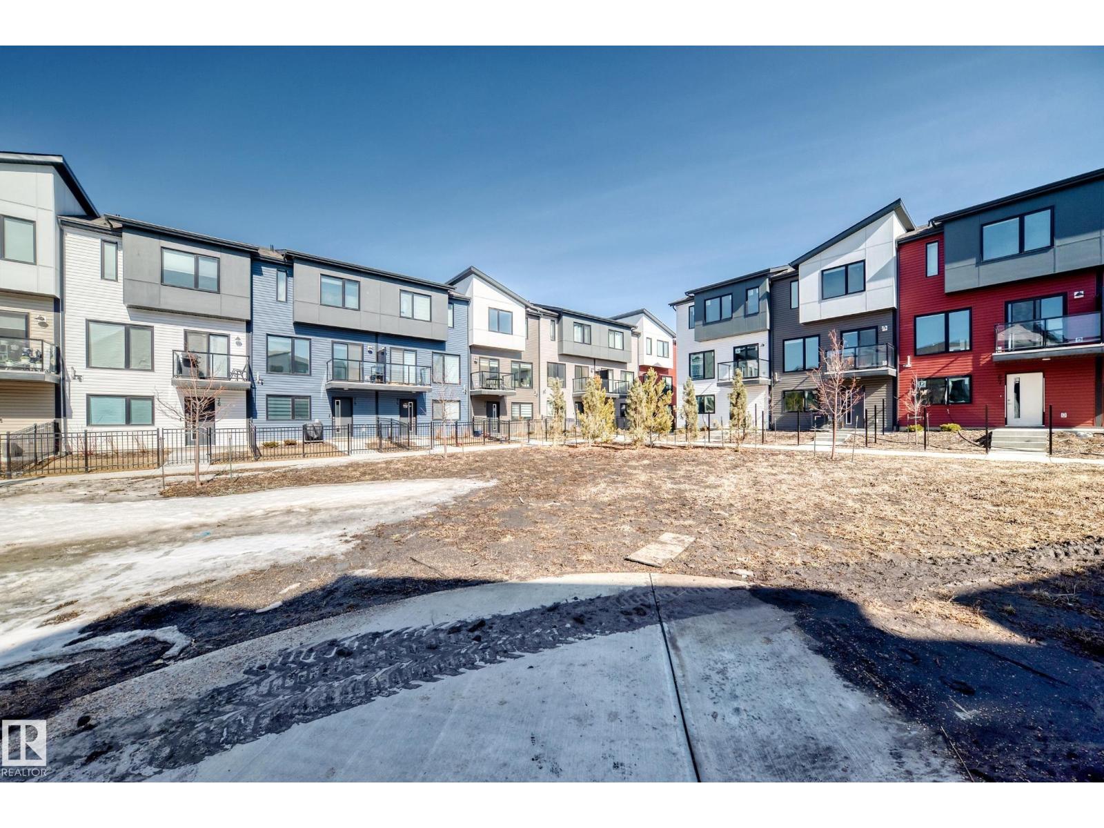 #82 11910 35 AV SW - 45