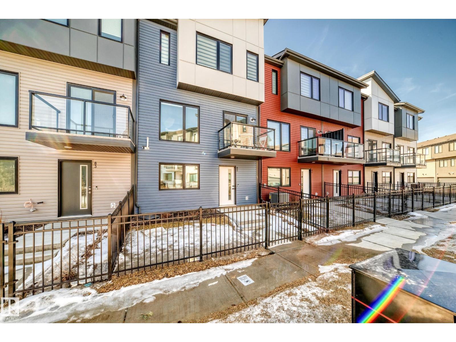 #82 11910 35 AV SW - 47