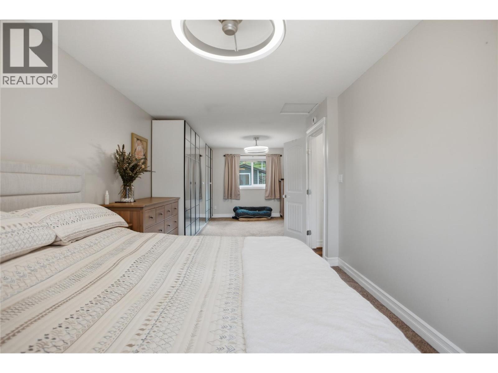 6998 VISTA DRIVE - 32