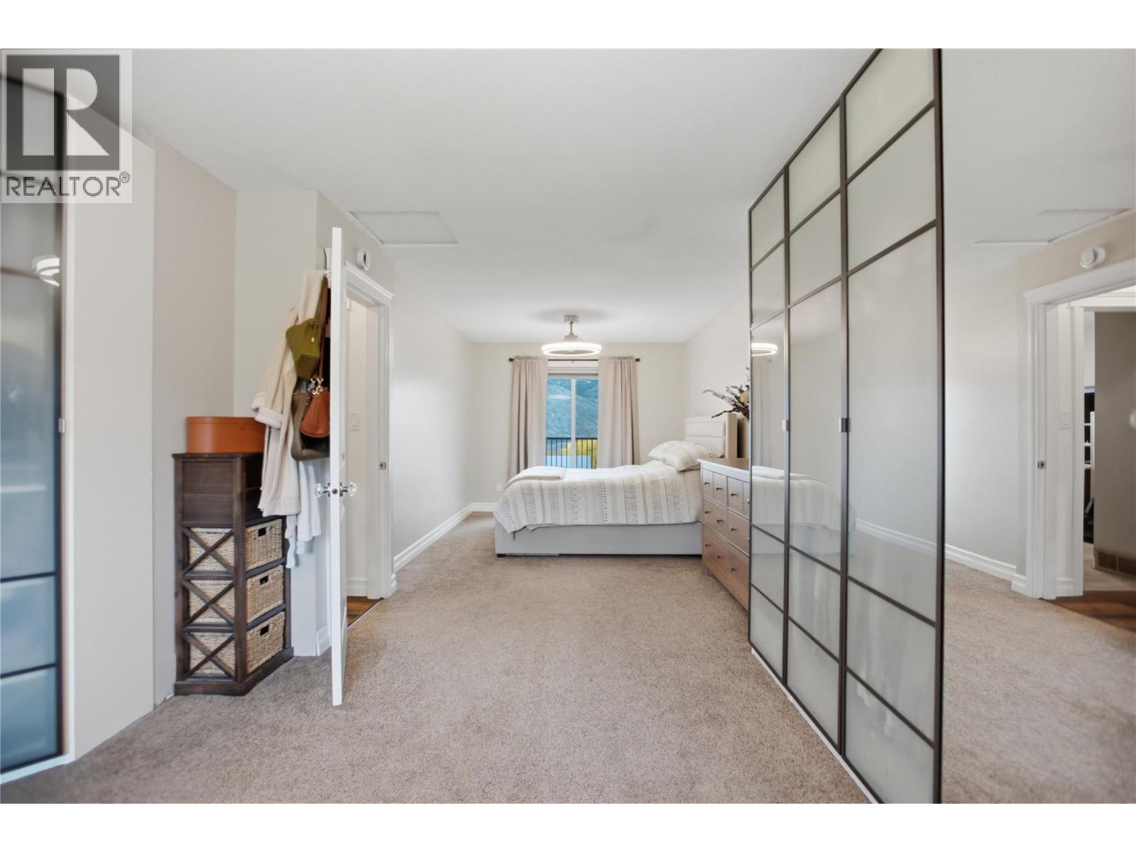 6998 VISTA DRIVE - 31