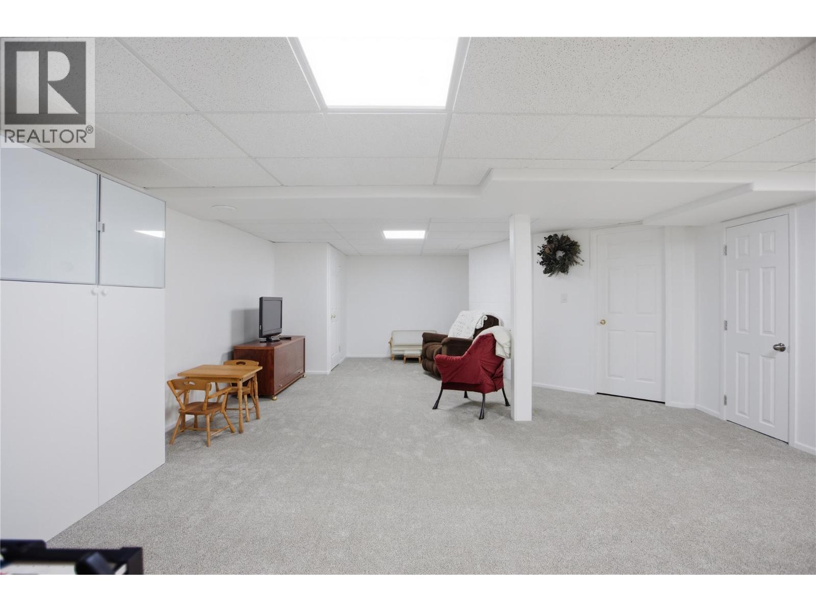 6998 VISTA DRIVE - 41