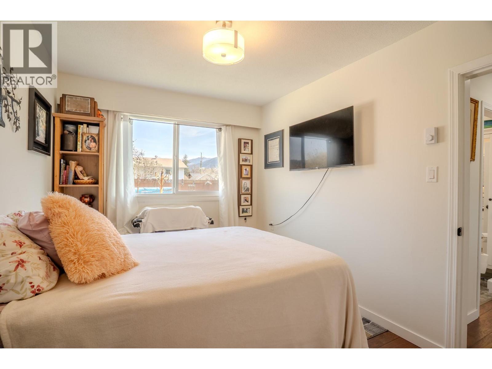 331 BIRCH STREET - 18