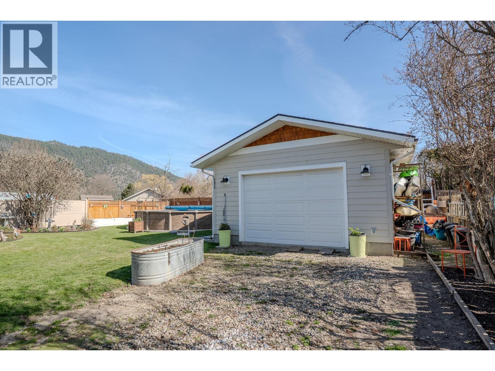 331 BIRCH Street - 25