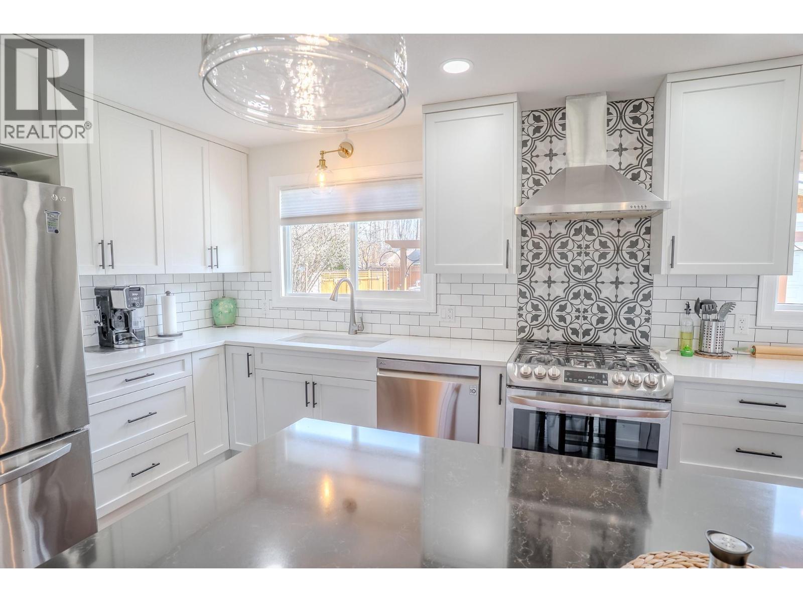 331 BIRCH Street - 9