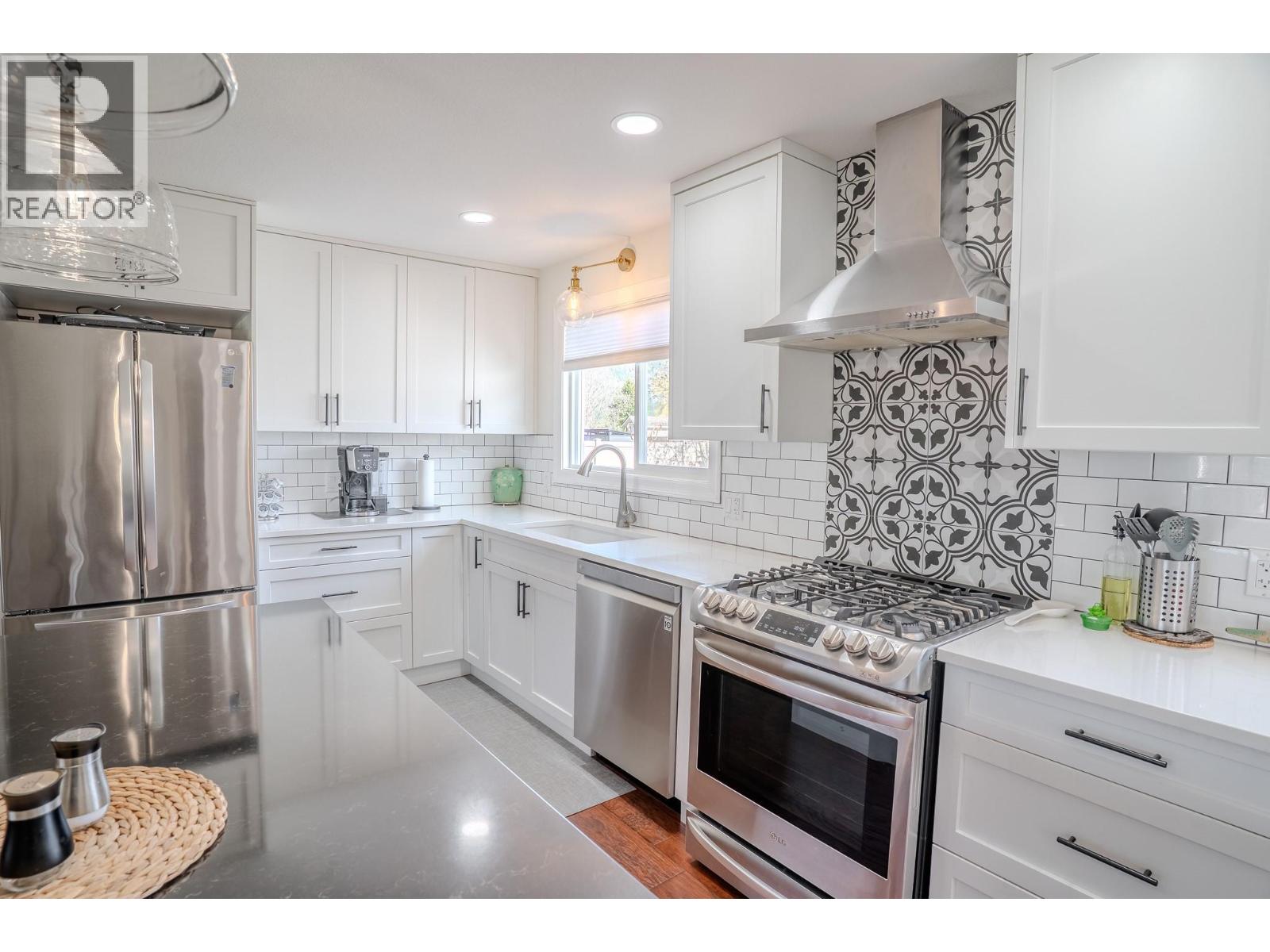 331 BIRCH STREET - 10