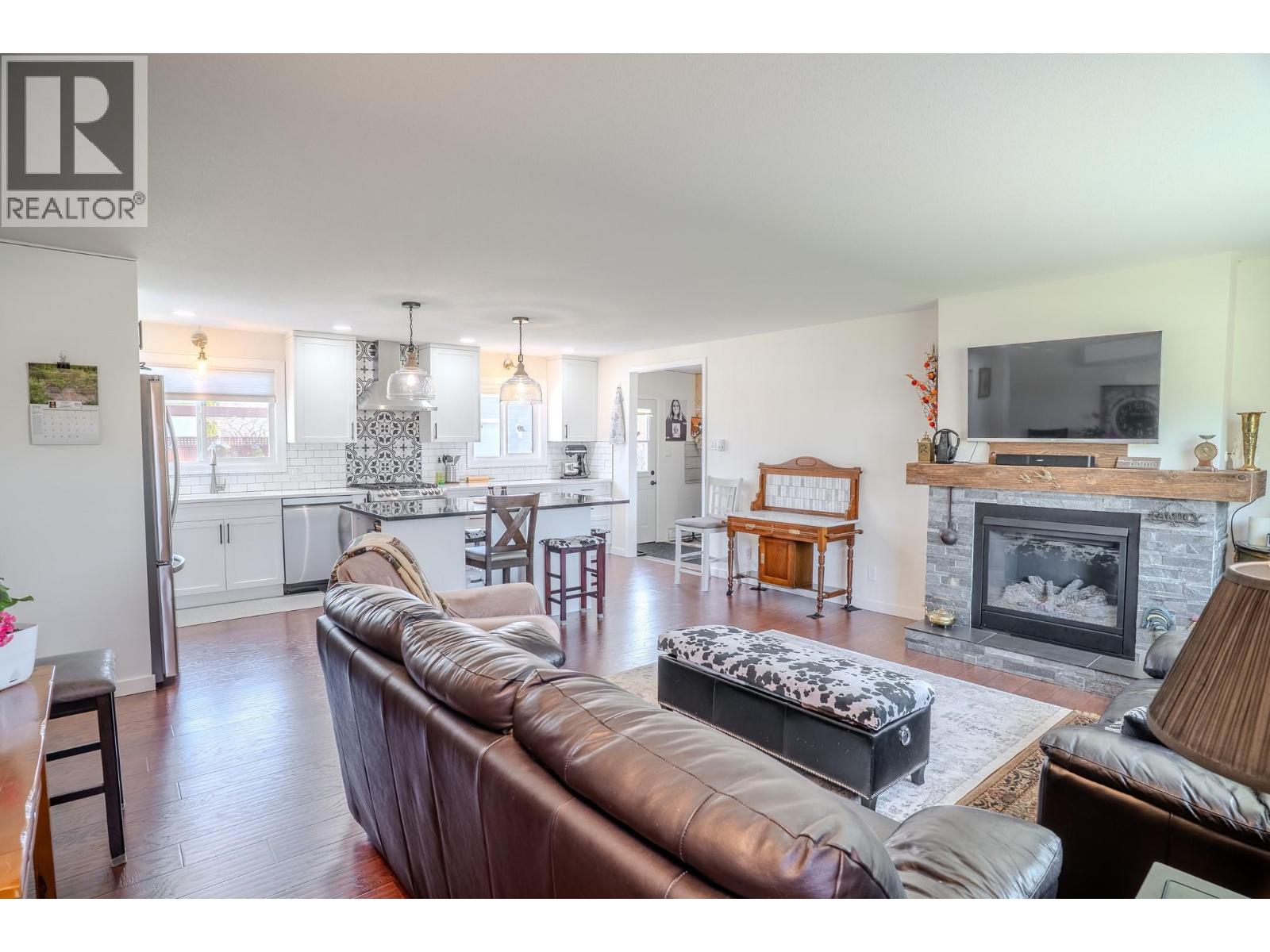 331 BIRCH STREET - 8