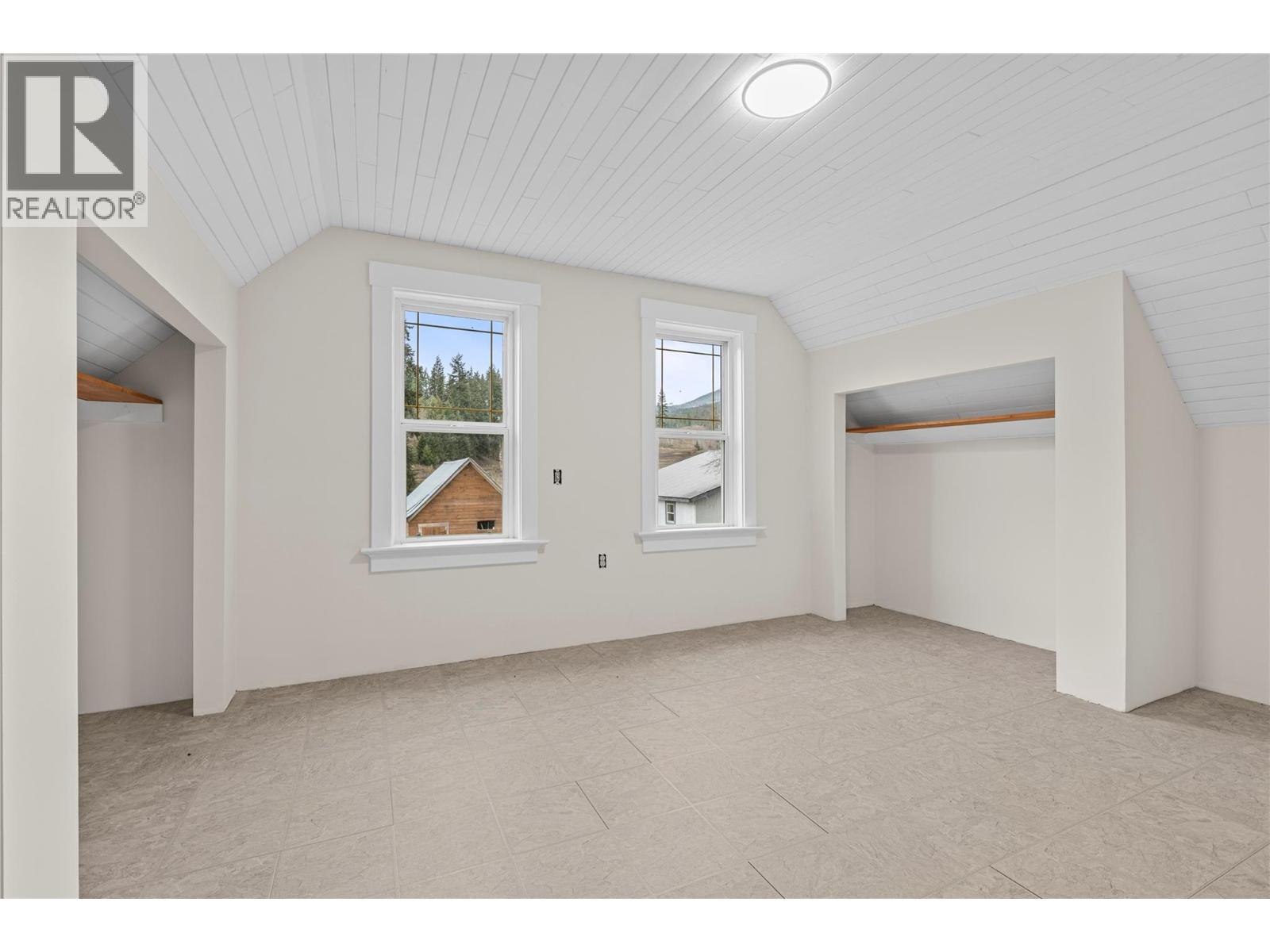 3135 Edes Road, Salmon Arm