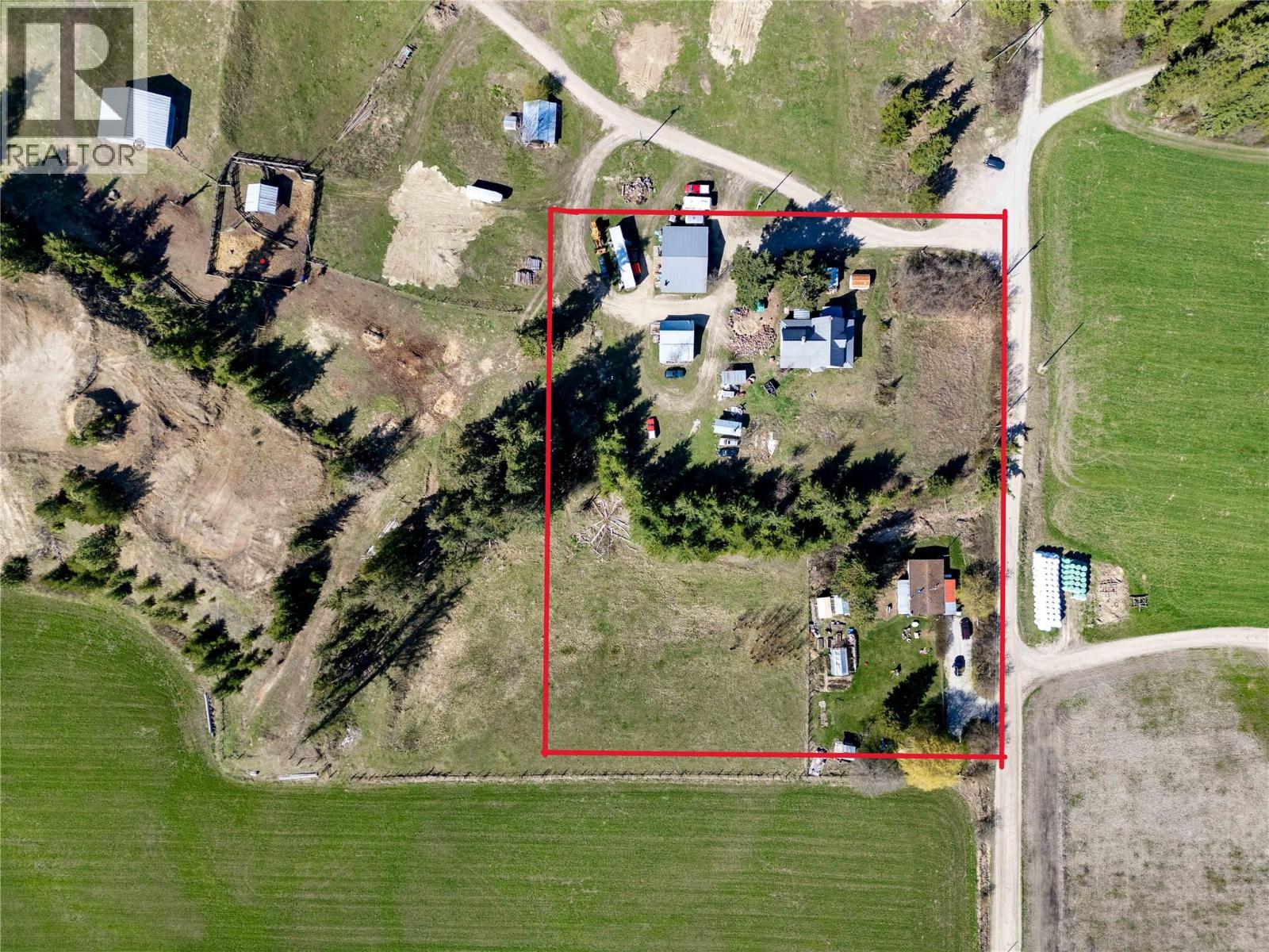 3135 Edes Road, Salmon Arm