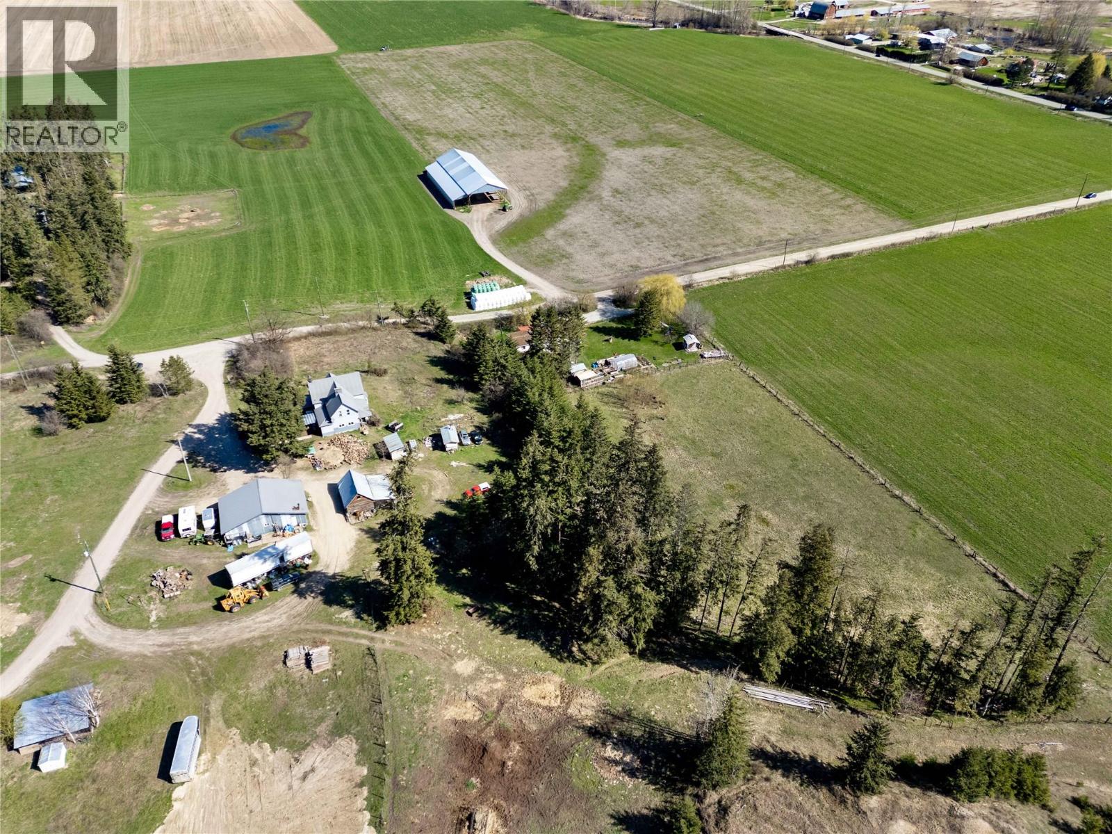 3135 Edes Road, Salmon Arm