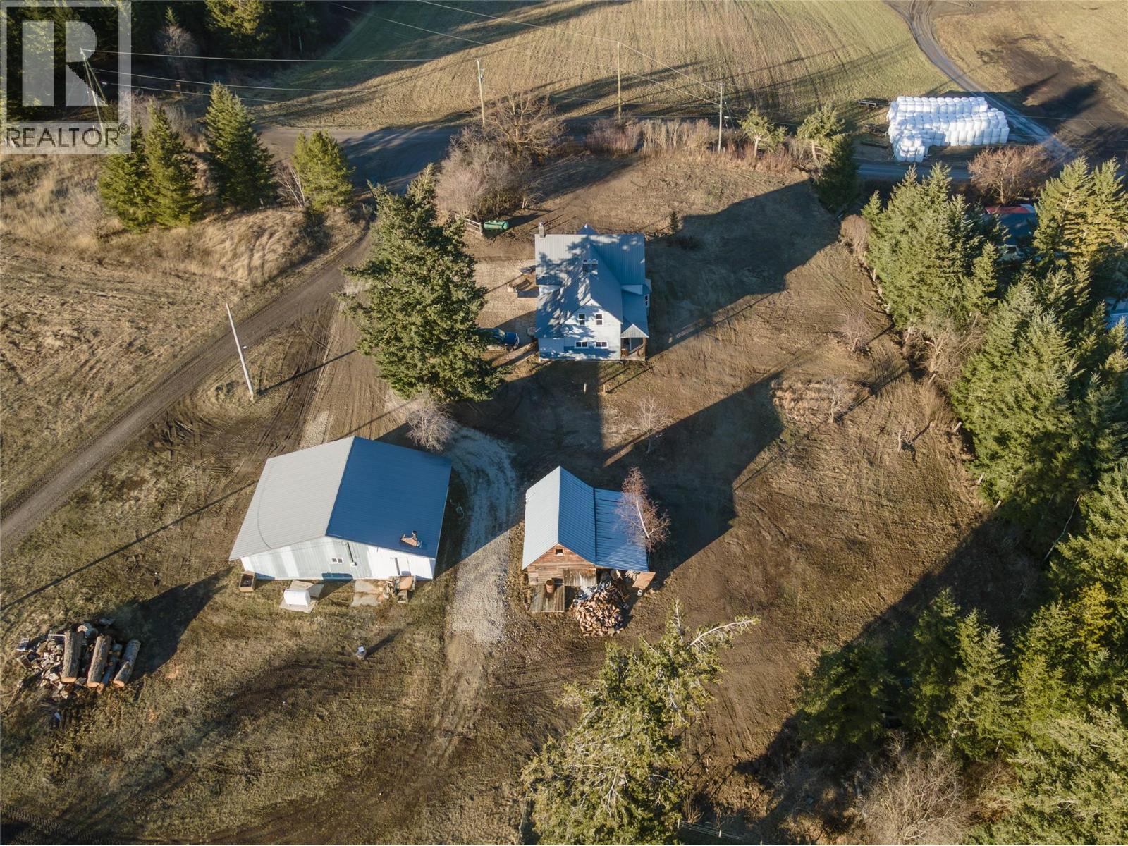 3135 Edes Road, Salmon Arm