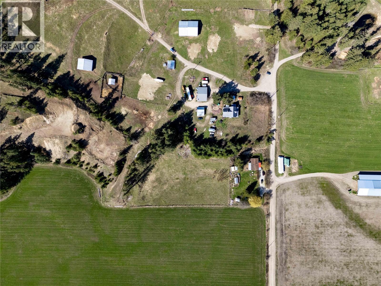 3135 Edes Road, Salmon Arm