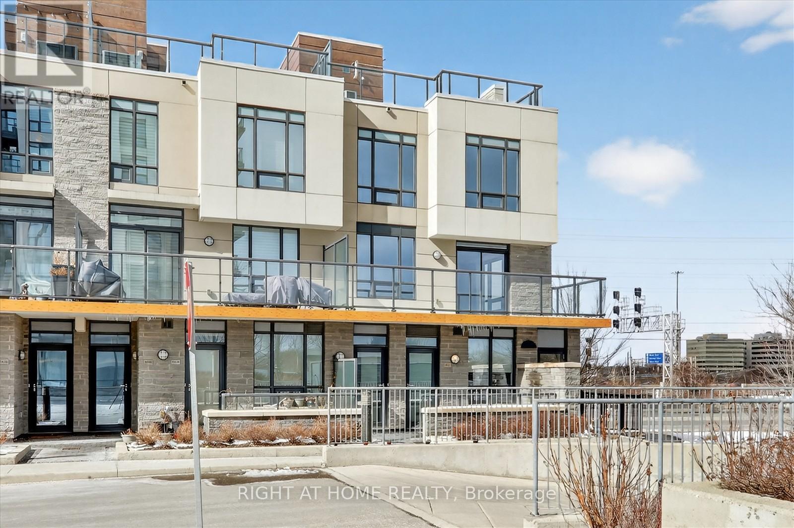 22 - 1245 BAYLY STREET