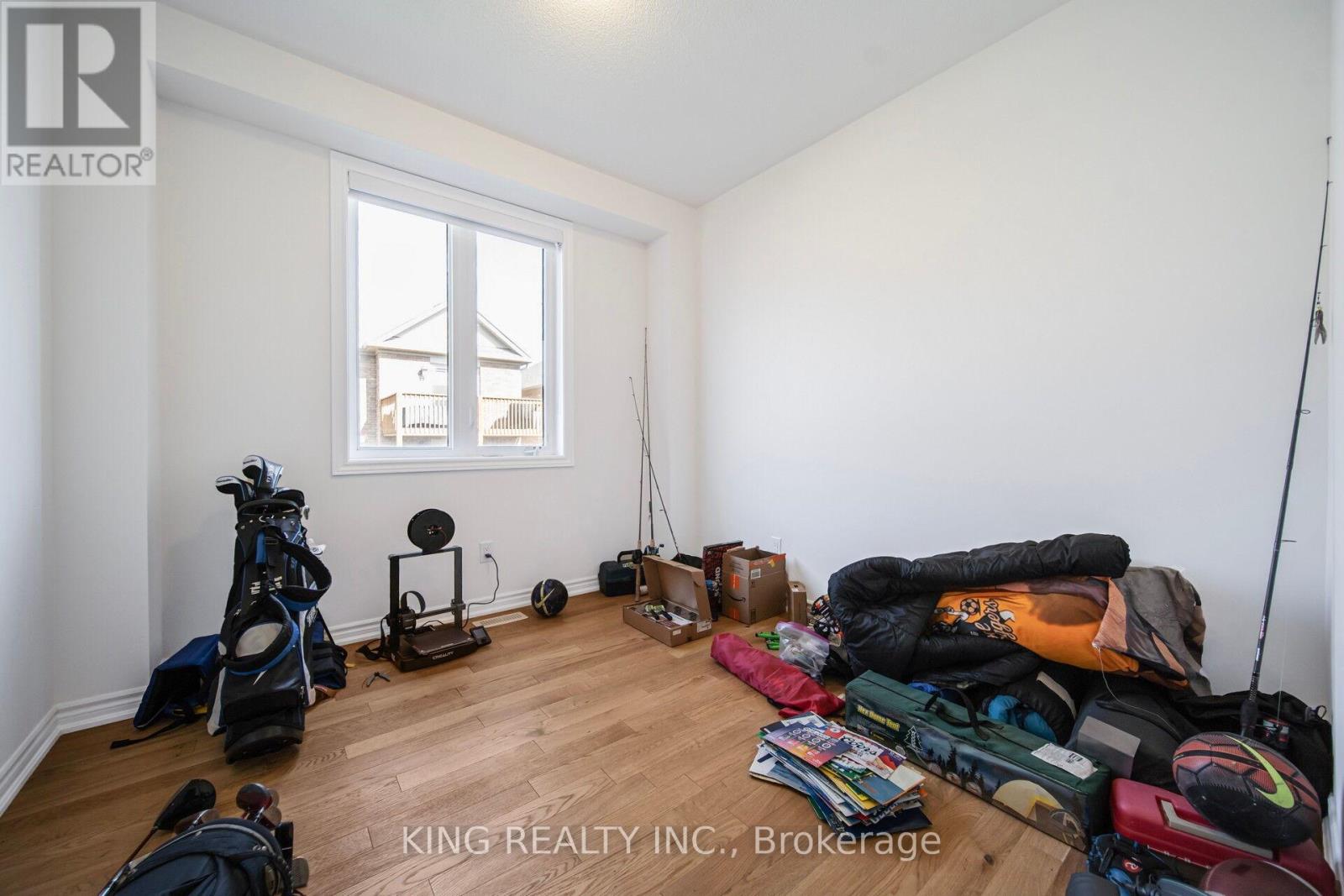 69 LAWRENCE D. PRIDHAM AVENUE - 7
