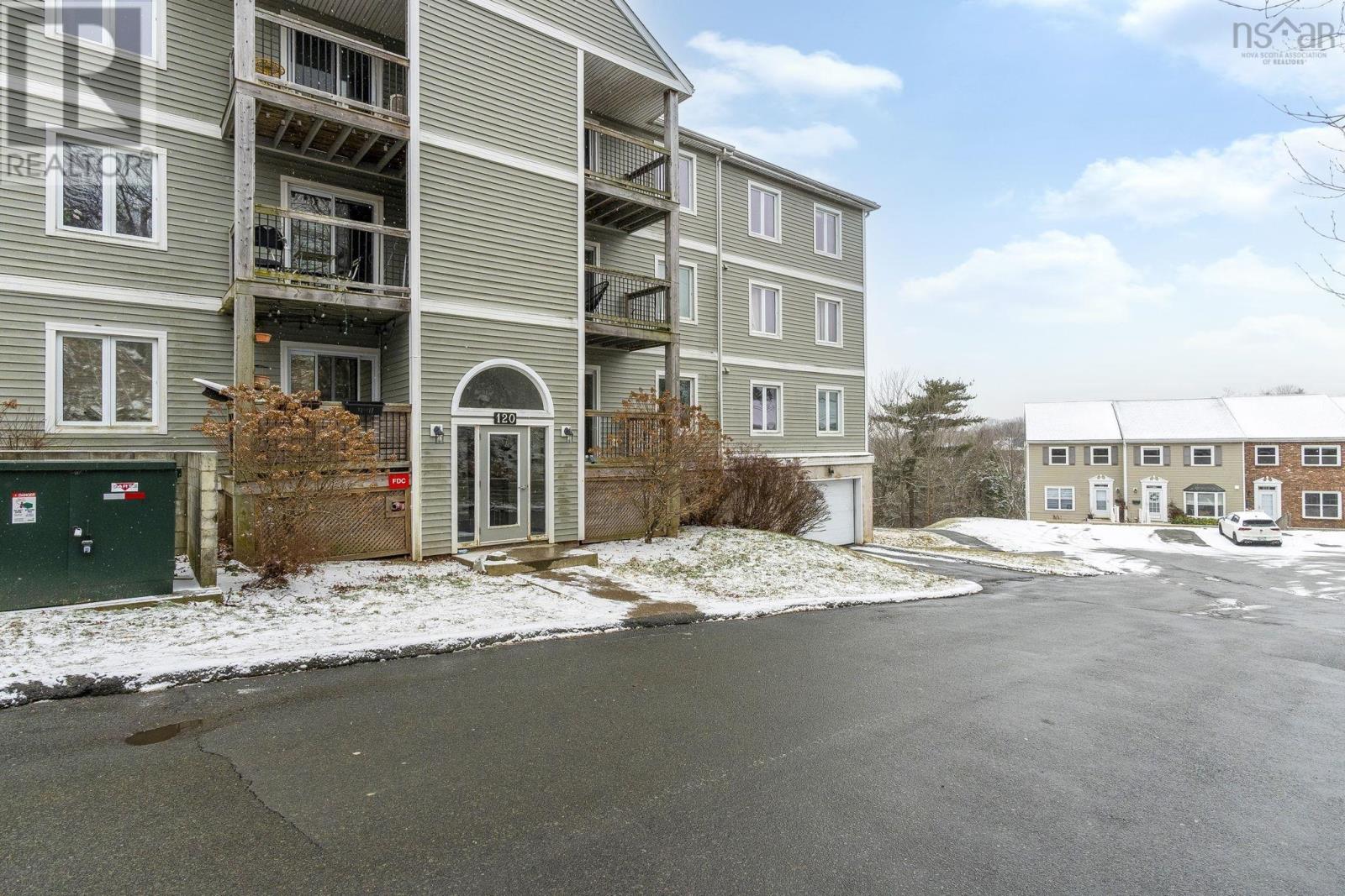 Property 3 of 35 of 105 120 Rutledge Street