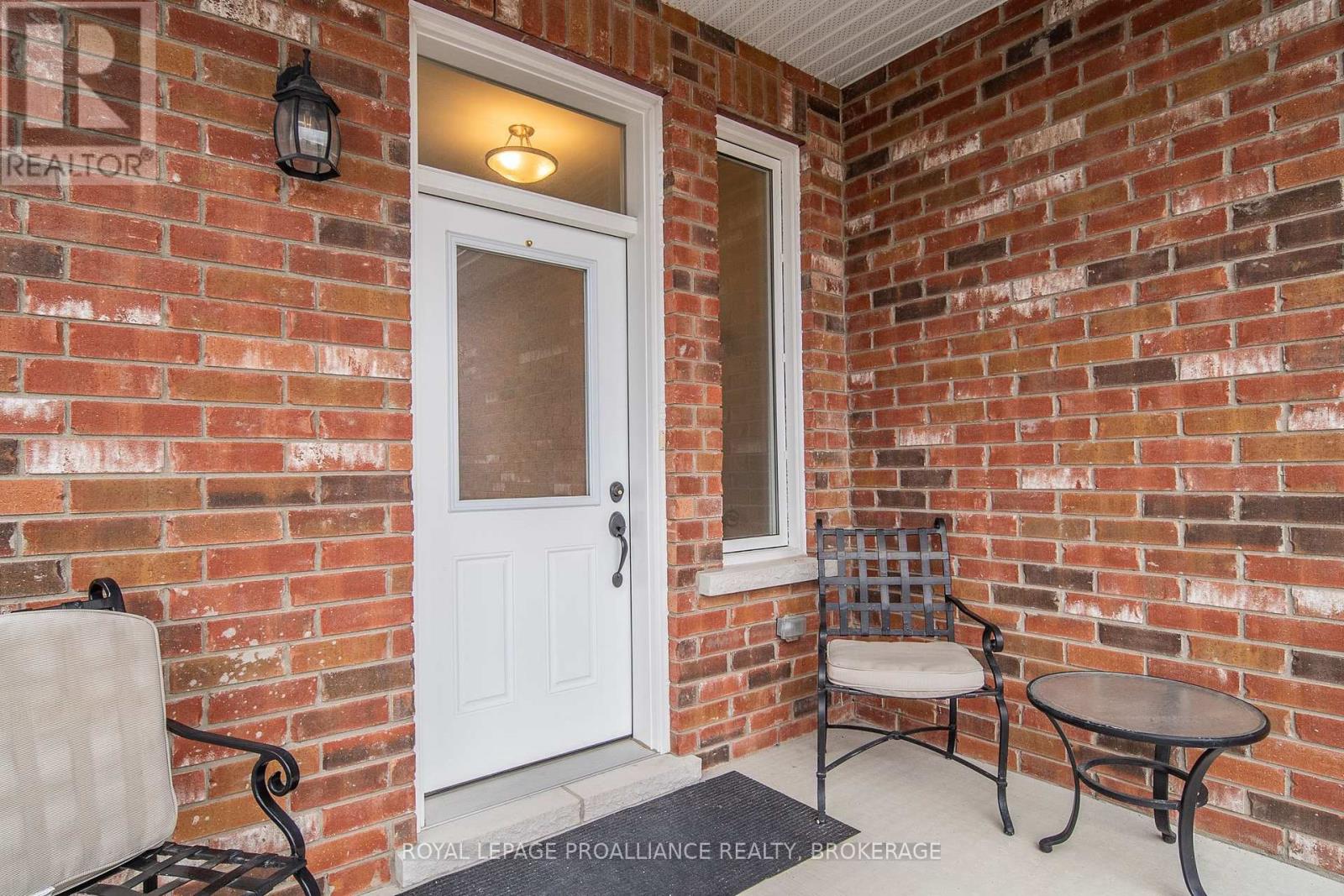 127 BRENNAN CRESCENT - 4