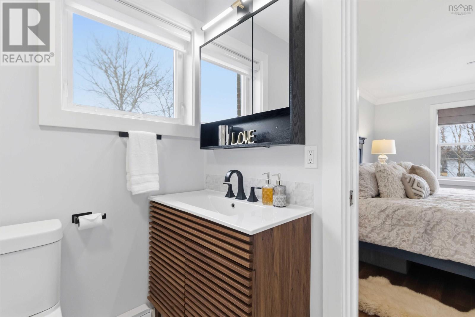 Property 28 of 50 of 9 Dyllys Drive