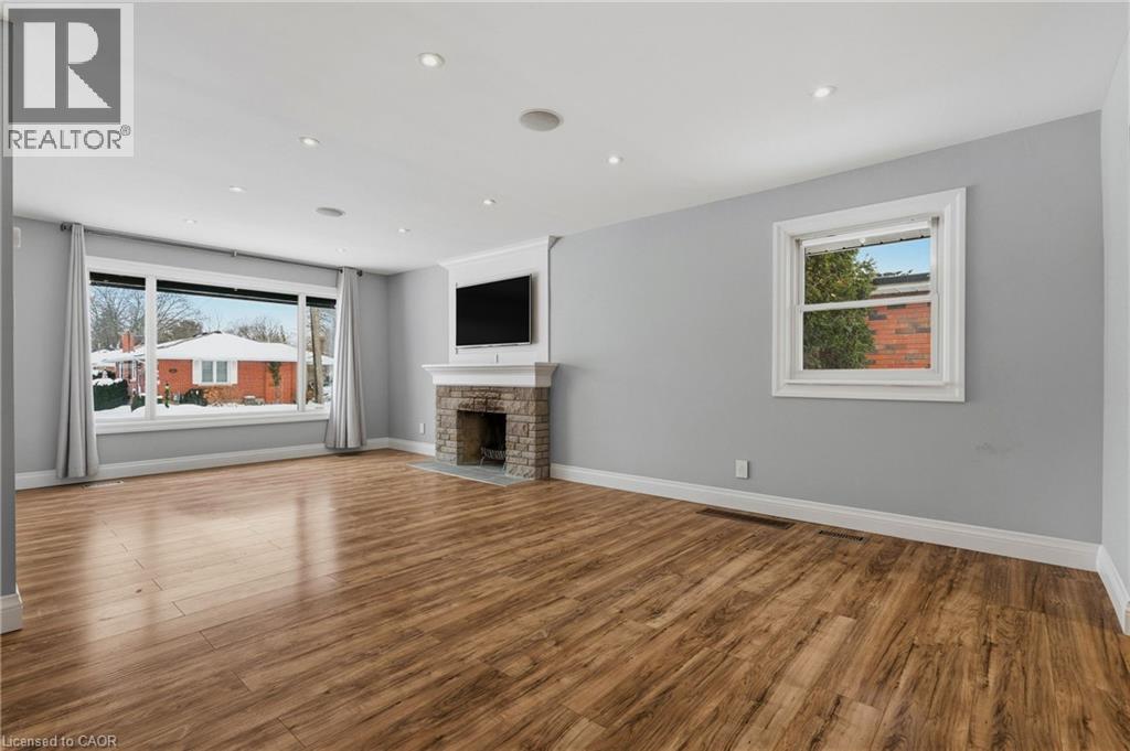 20 SHIRLEY Street, Dundas, Ontario, L9H4S3 — Photo 16