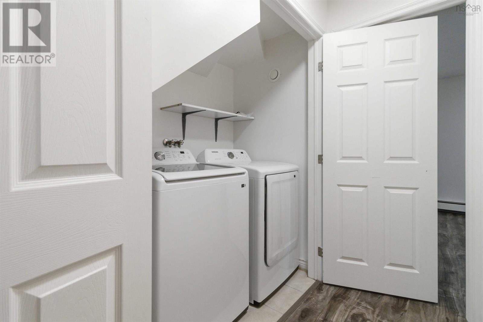 Property 39 of 48 of 106 States Lane