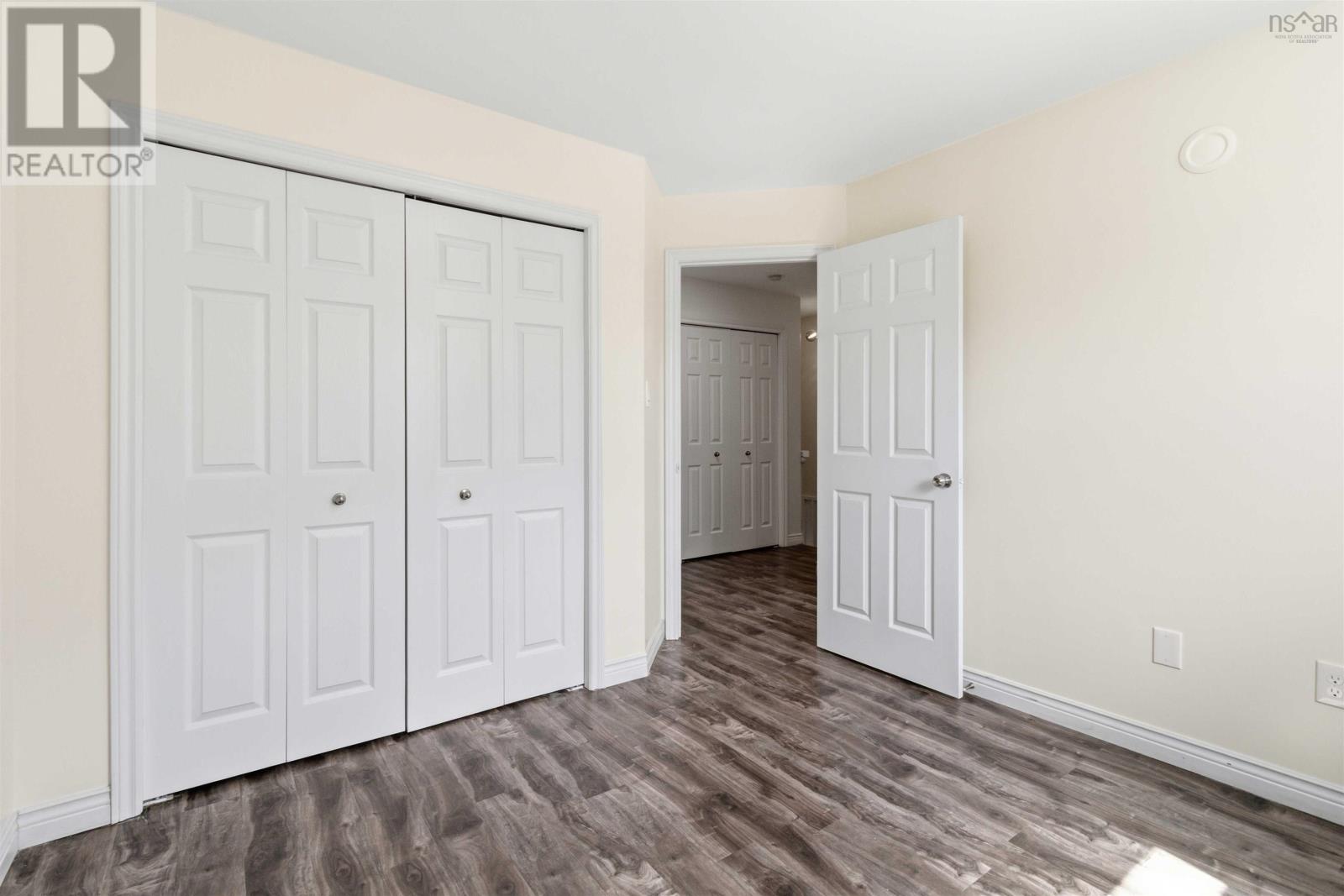 Property 24 of 48 of 106 States Lane