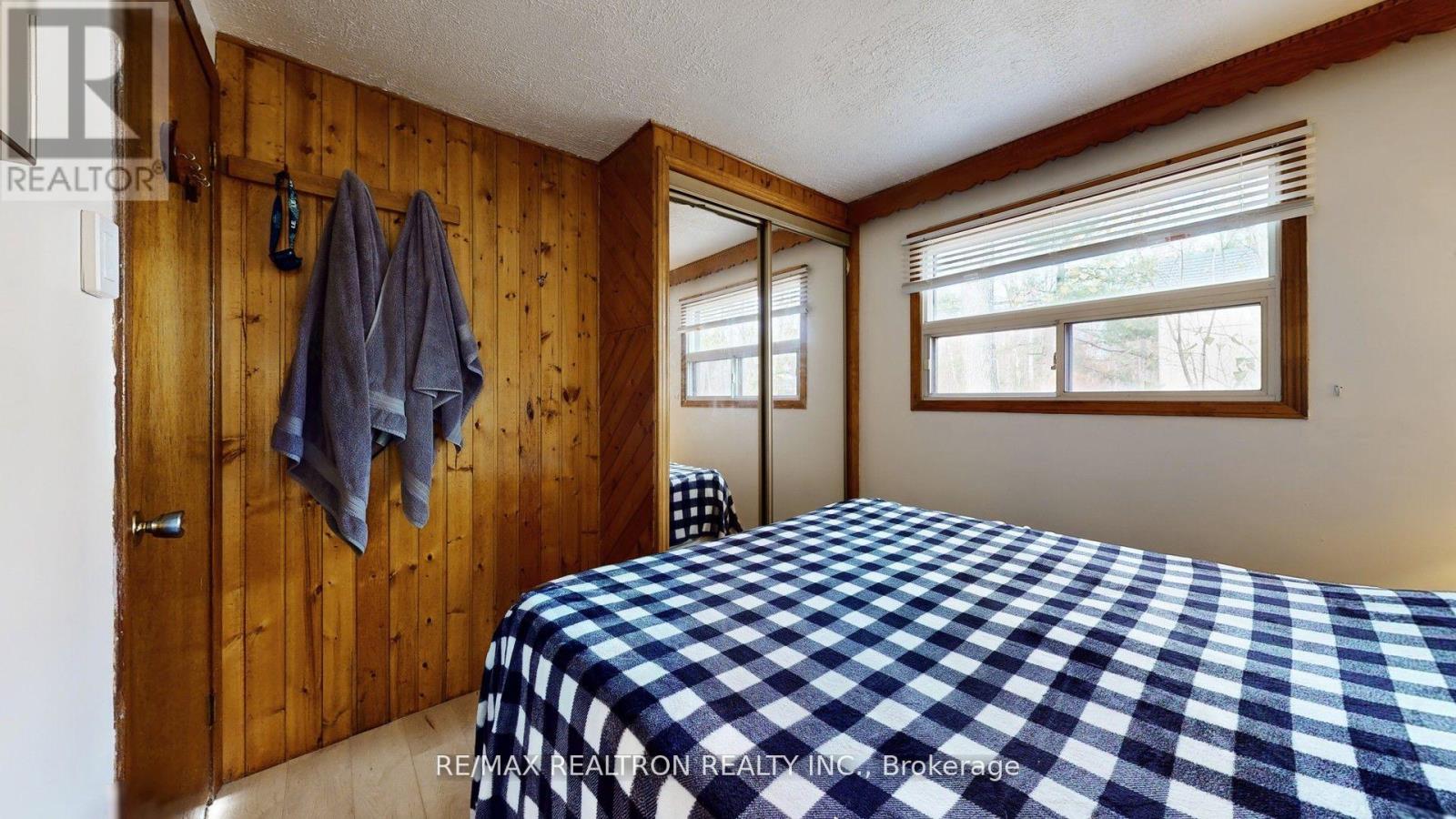 286 EDWINA DRIVE - 12
