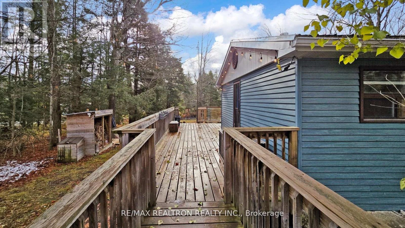 286 EDWINA DRIVE - 22