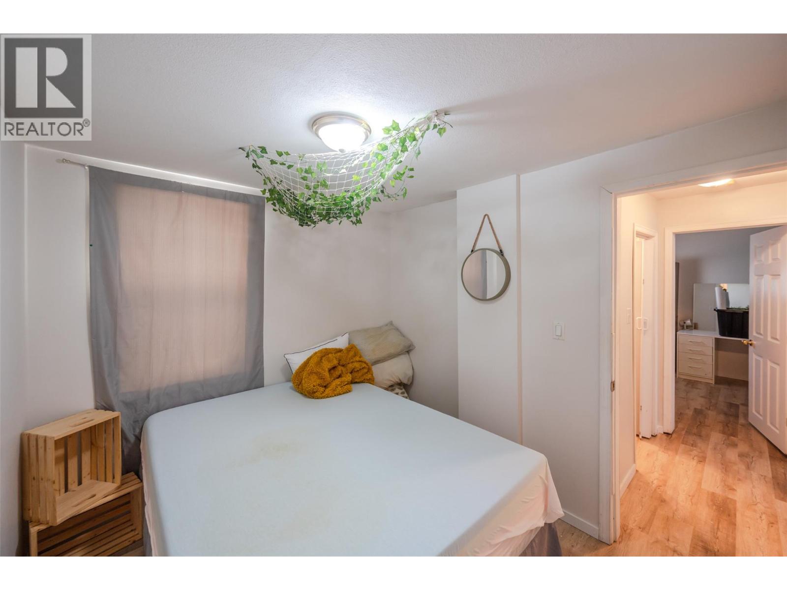 468 Wade Avenue W, Penticton