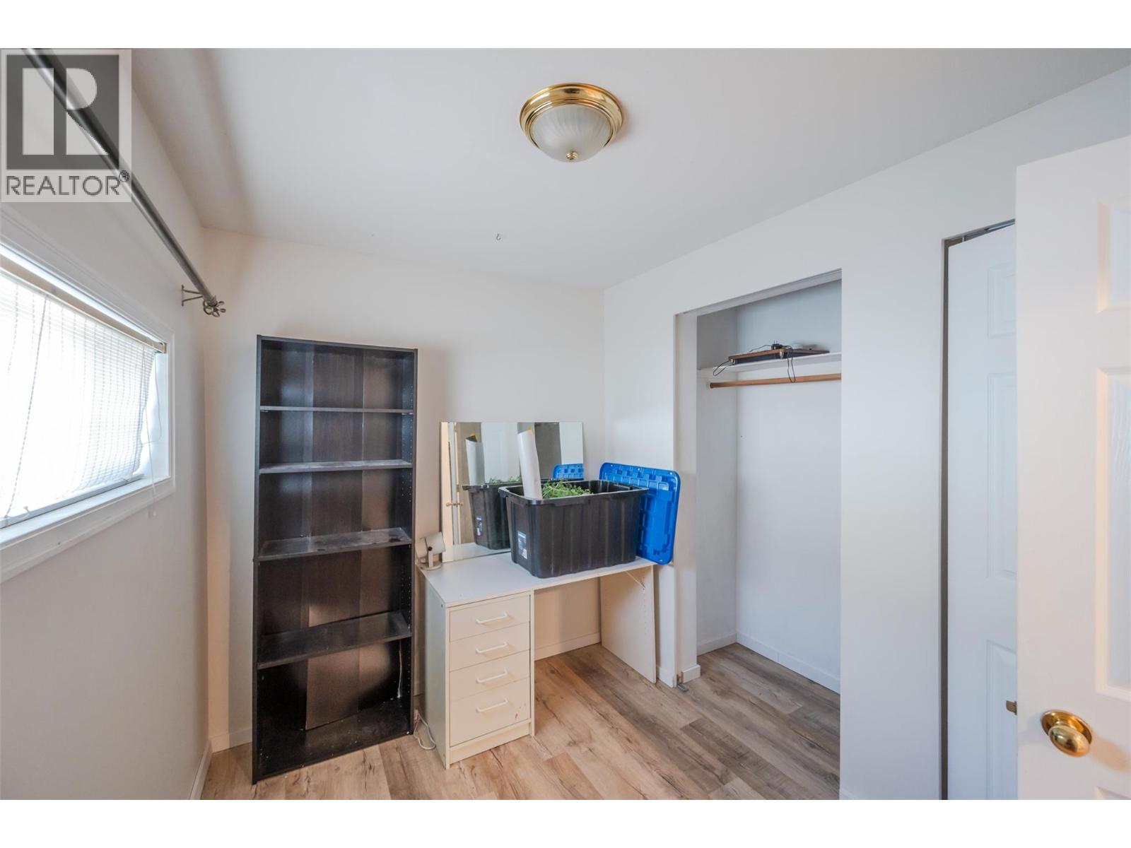 468 Wade Avenue W, Penticton