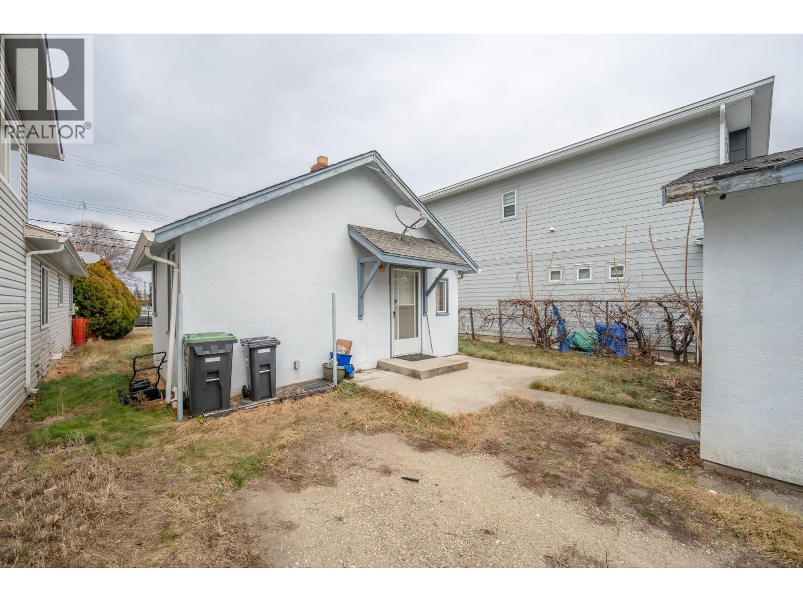 468 Wade Avenue W, Penticton