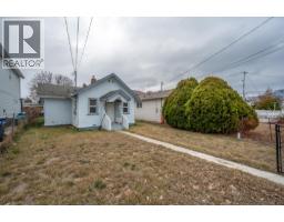  468 Wade Avenue West, Penticton