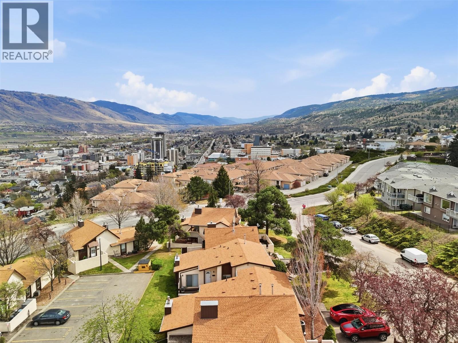 #25 250 PEMBERTON TERRACE - 34