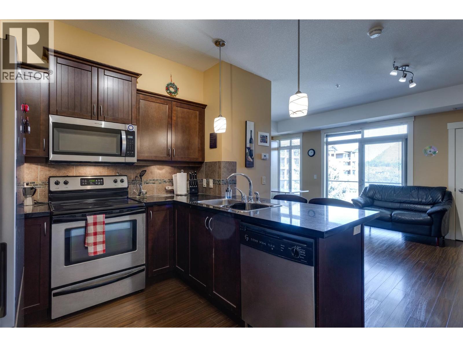 #301 3533 Carrington Road - 4