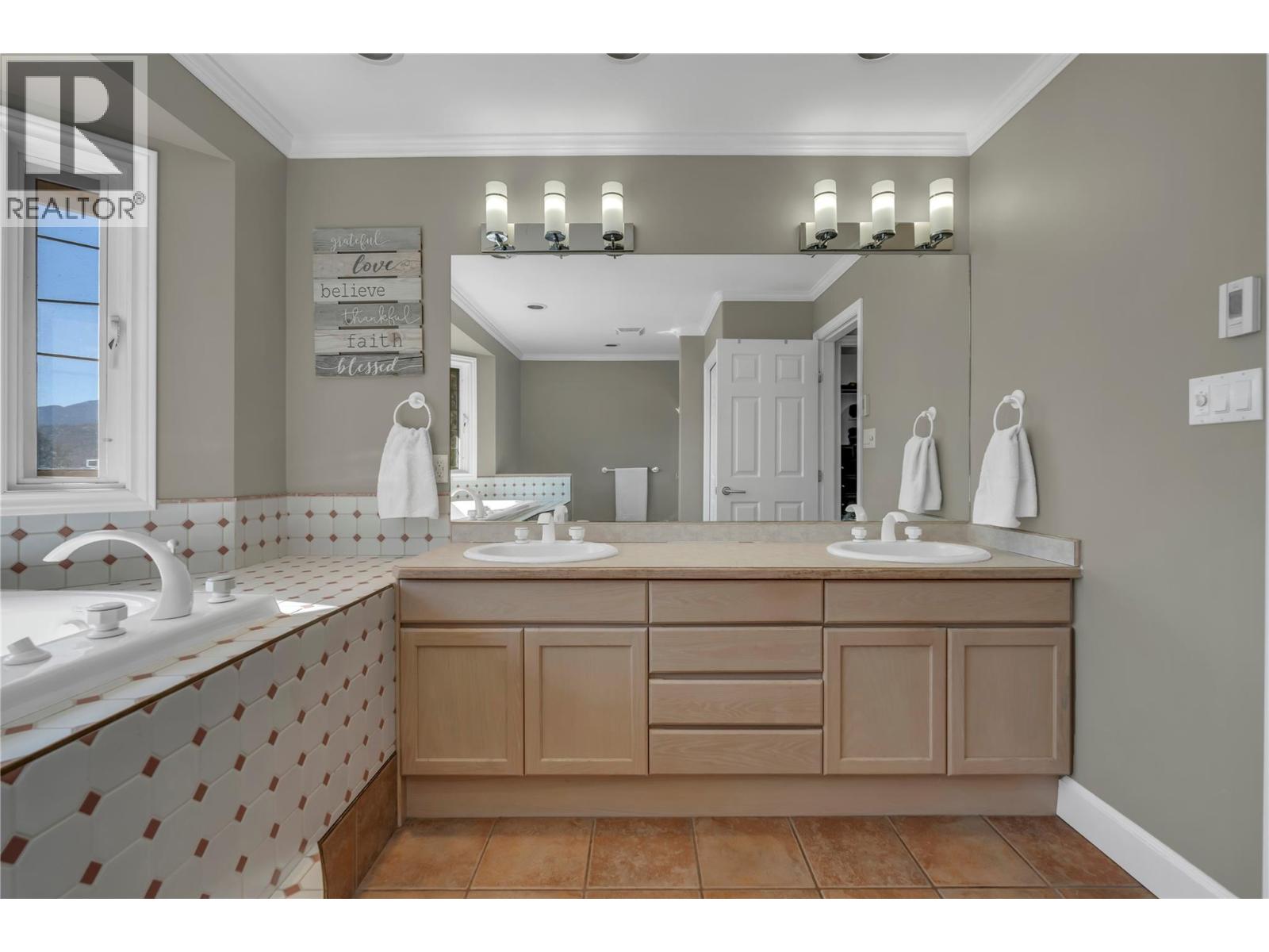 165 Highland Drive, Okanagan Falls