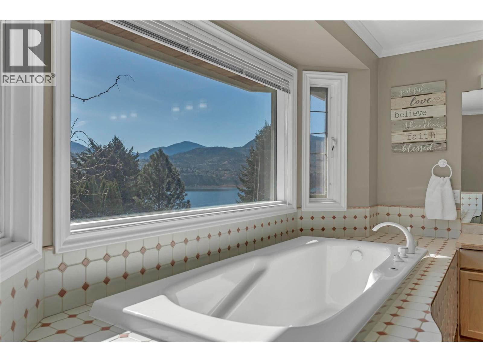 165 Highland Drive, Okanagan Falls