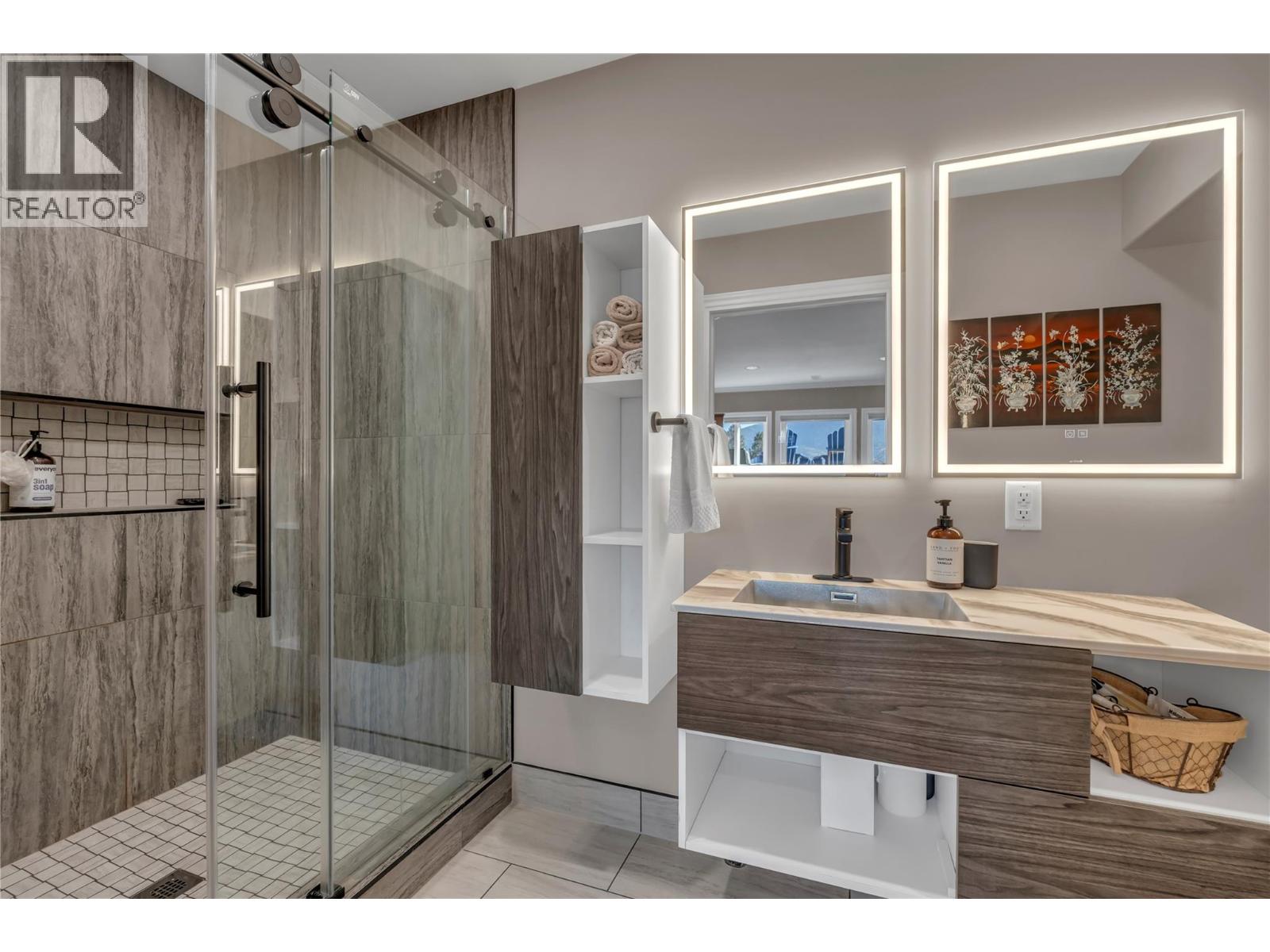 165 Highland Drive, Okanagan Falls