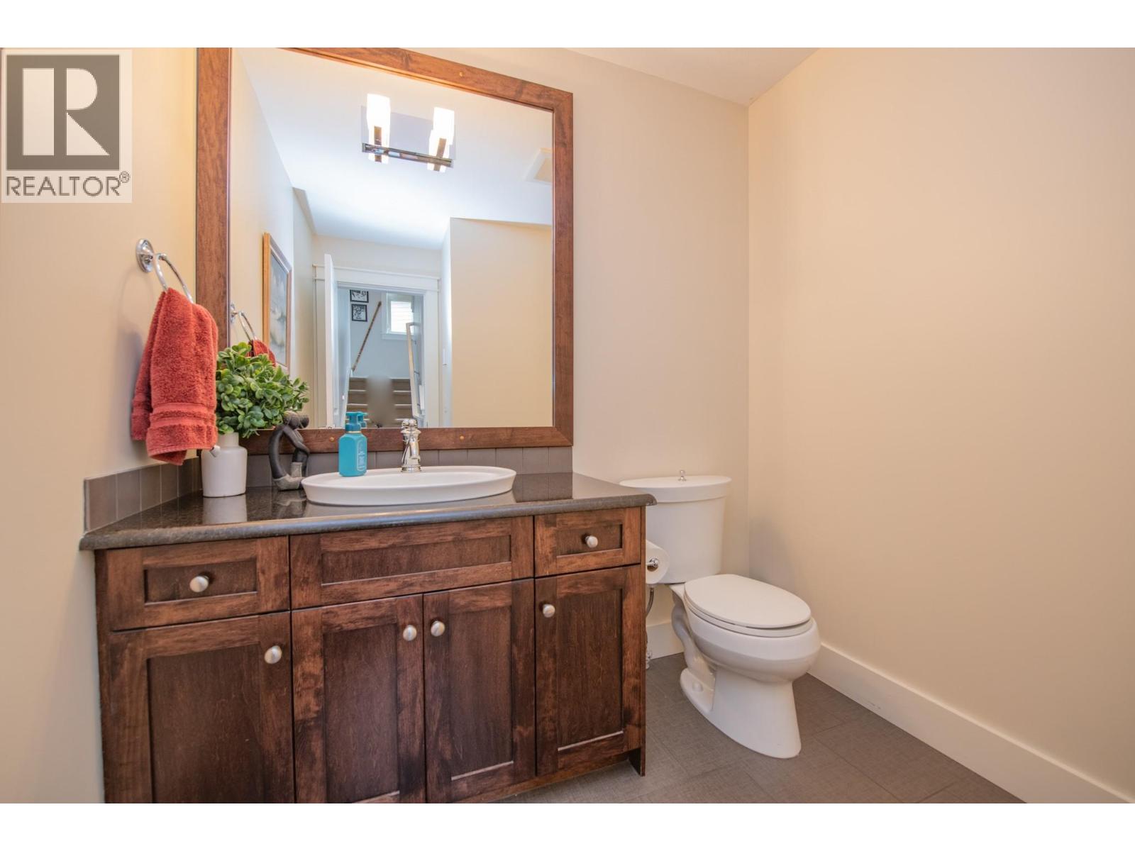 30 333 Longspoon Drive, Vernon