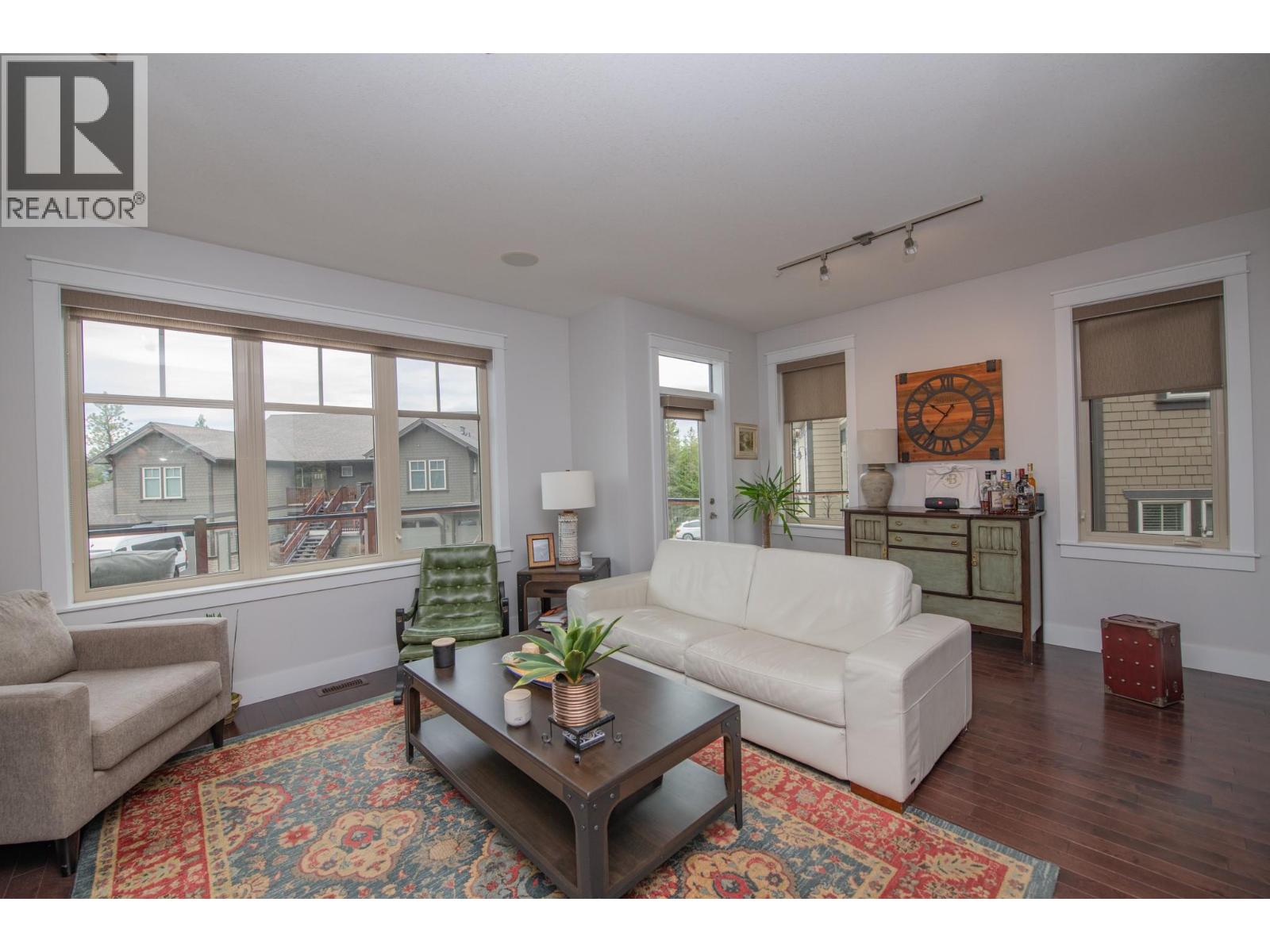 30 333 Longspoon Drive, Vernon