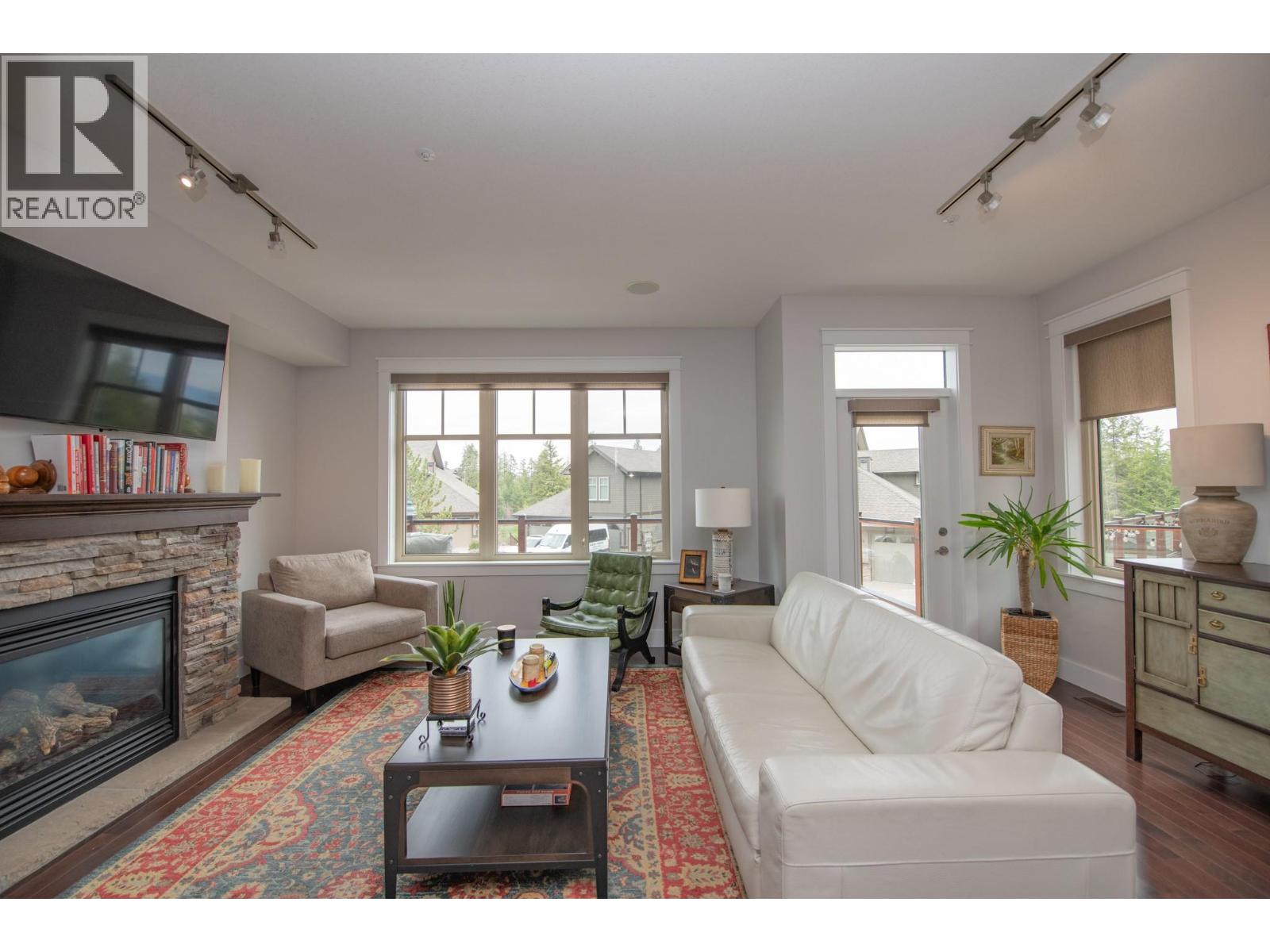 30 333 Longspoon Drive, Vernon