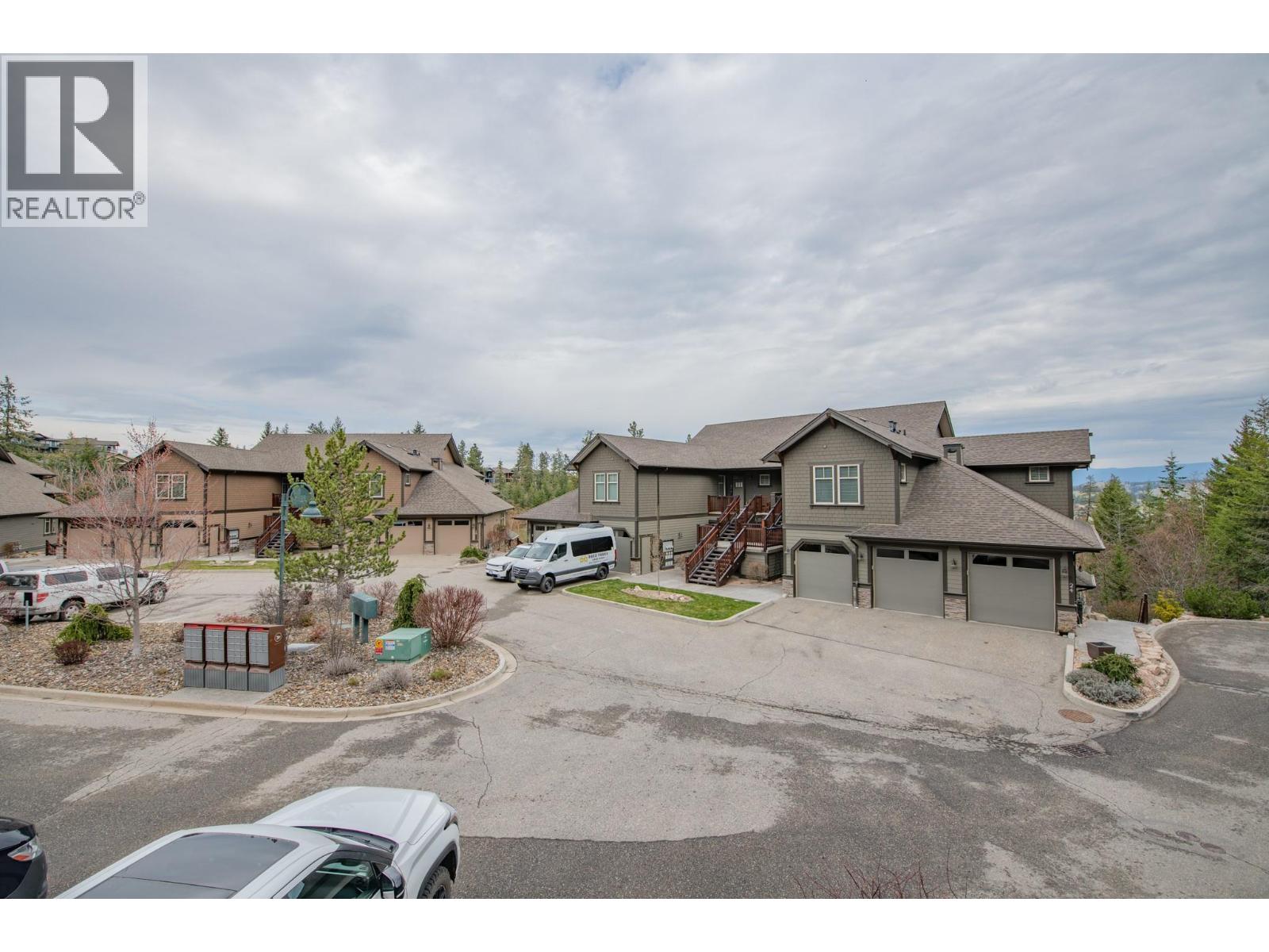 30 333 Longspoon Drive, Vernon