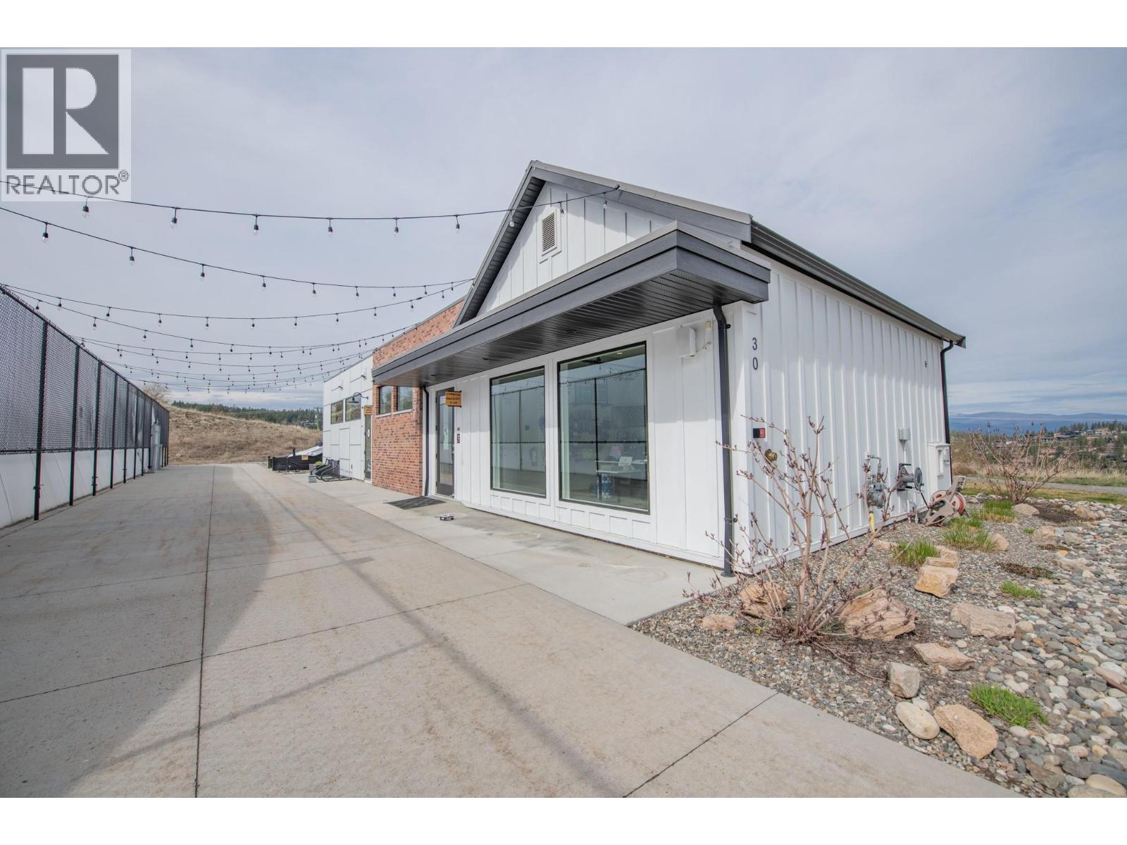 30 333 Longspoon Drive, Vernon