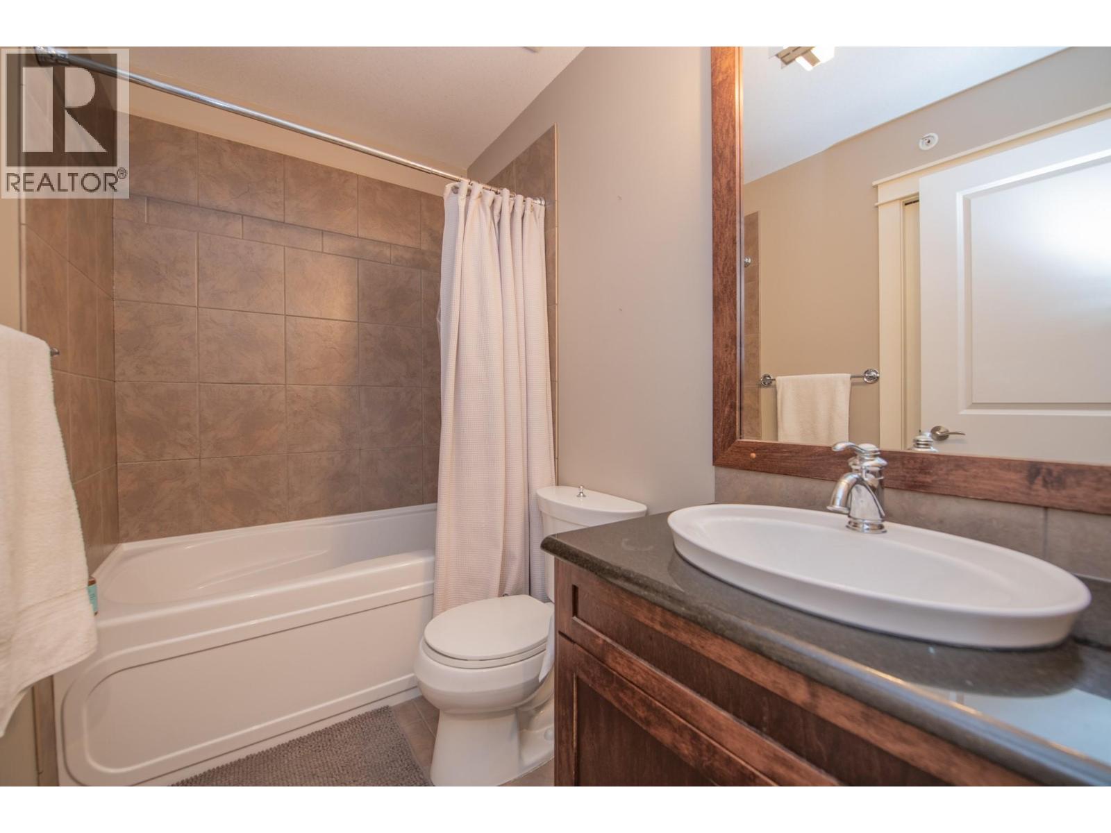 30 333 Longspoon Drive, Vernon