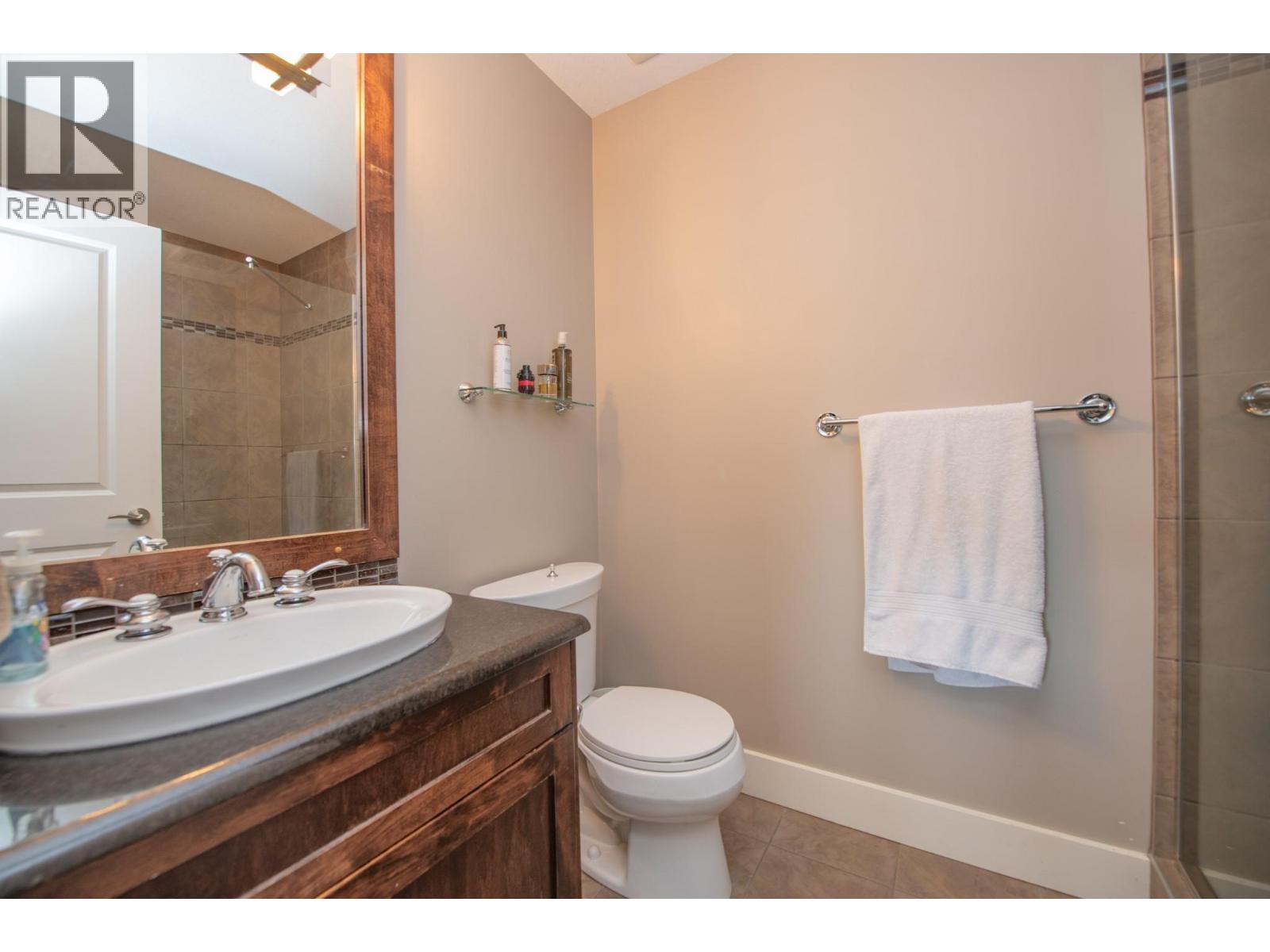 30 333 Longspoon Drive, Vernon