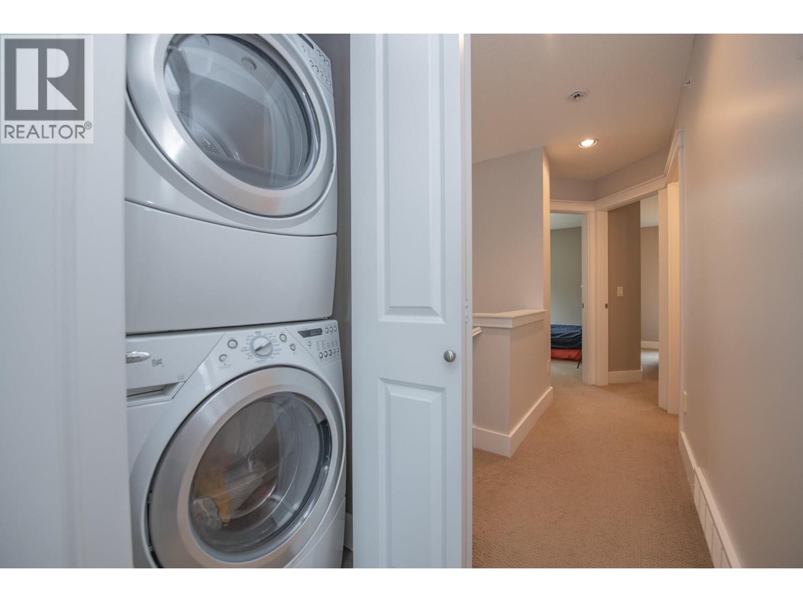 30 333 Longspoon Drive, Vernon